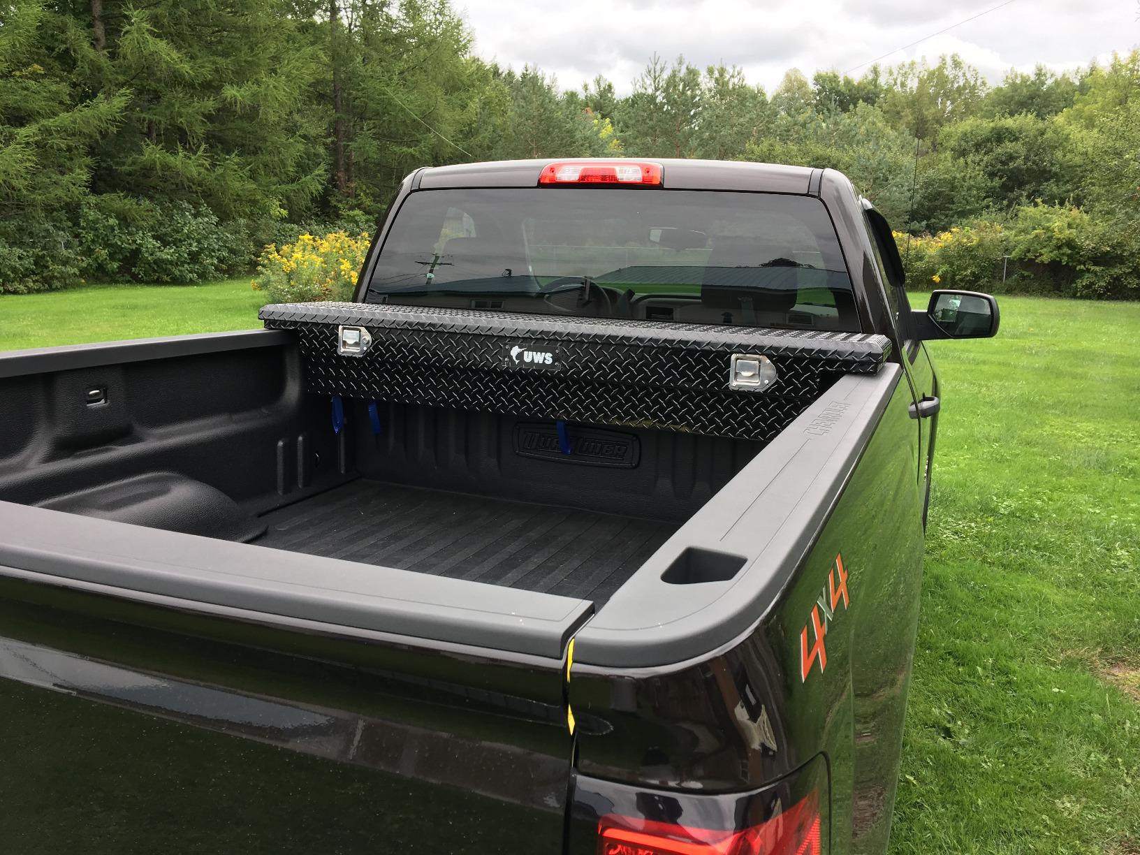 UWS EC10552 69-Inch Gloss Black Heavy-Wall Aluminum Slim Truck Tool Box with Low Profile, RigidCore Lid customer photo 1