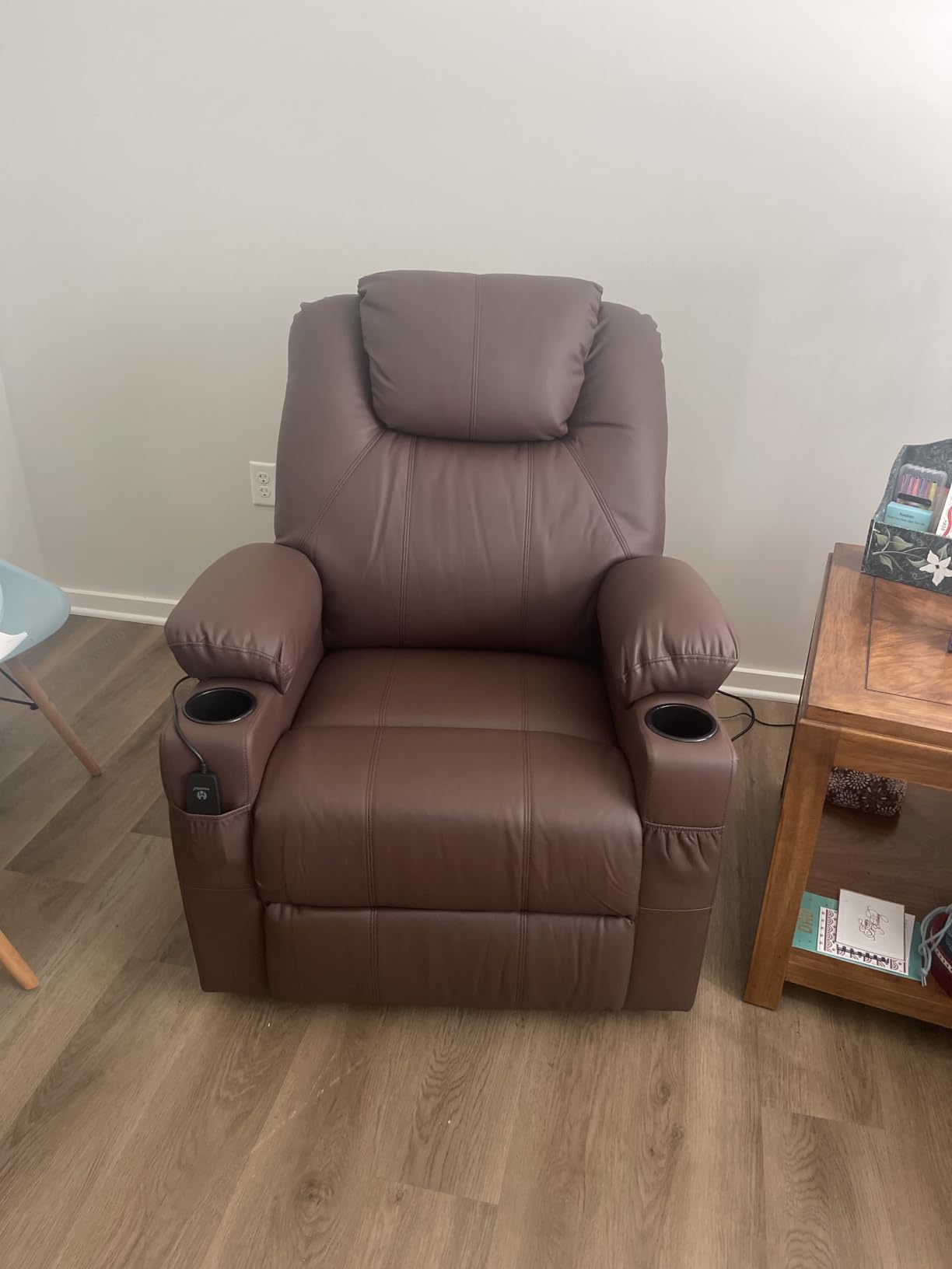 MCombo Electric Power Lift Recliner Chair Sofa with Massage and Heat for Elderly, 3 Positions, 2 Side Pockets, and Cup Holders, USB Ports, Faux Leather 7040 (Light Brown, Medium) customer photo 1