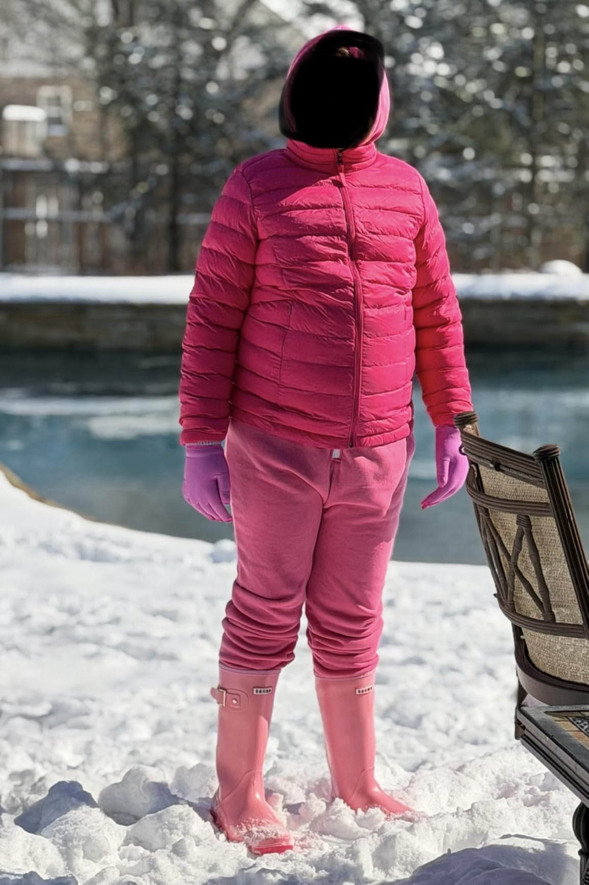 Amazon Essentials Women's Lightweight Long-Sleeve Water-Resistant Packable Puffer Jacket (Available in Plus Size) customer photo 2