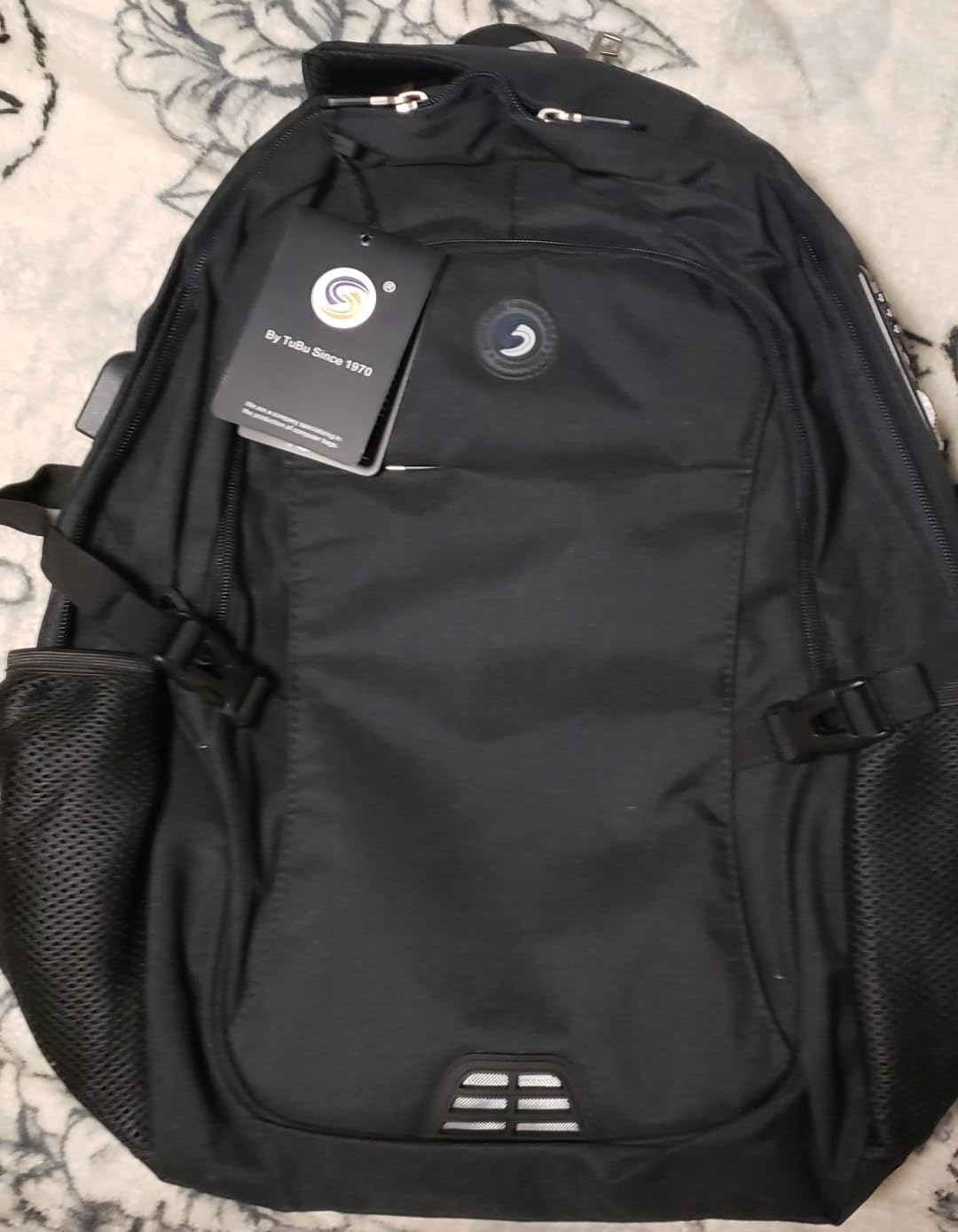 SHRRADOO Travel Laptop Backpack for Men Women, 17 Inch College Computer Bag, Anti Theft Backpack with Combination Lock, Carry On Flight Approved customer photo 1