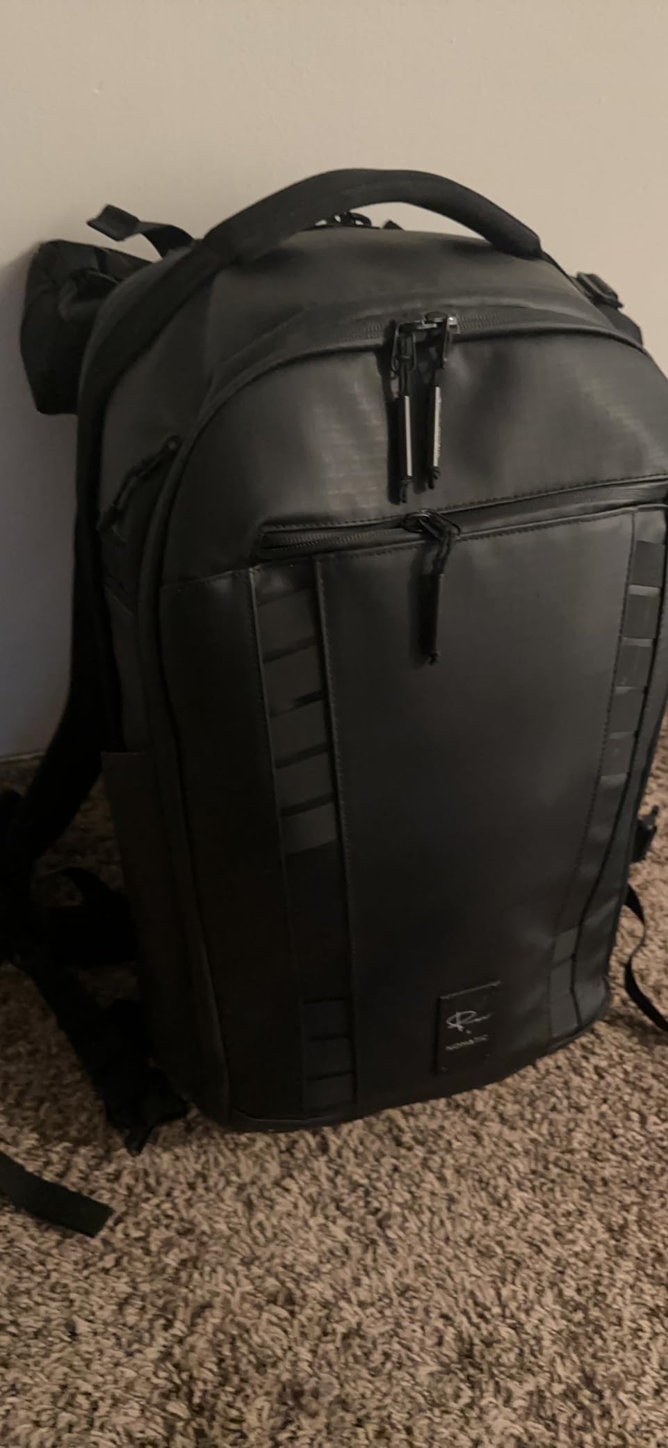NOMATIC McKinnon Camera Pack - Travel Camera Bag by Peter McKinnon for Photographers, DSLR Camera Backpack for Men and Women | Customizable Dividers, Fits 16