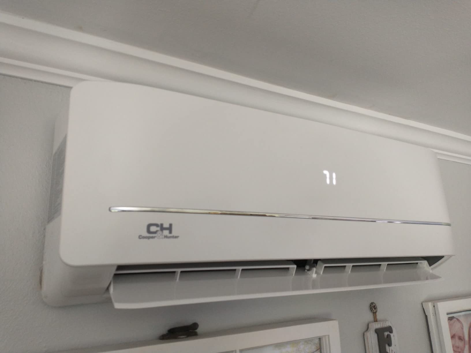 Cooper & Hunter MIA Series 12,000 BTU 230V Mini Split AC/Heating System, Ductless Wall Mount - 21.3 SEER2 Inverter - 16FT Installation Kit & Smart Control Included - Pre-Charged customer photo 1