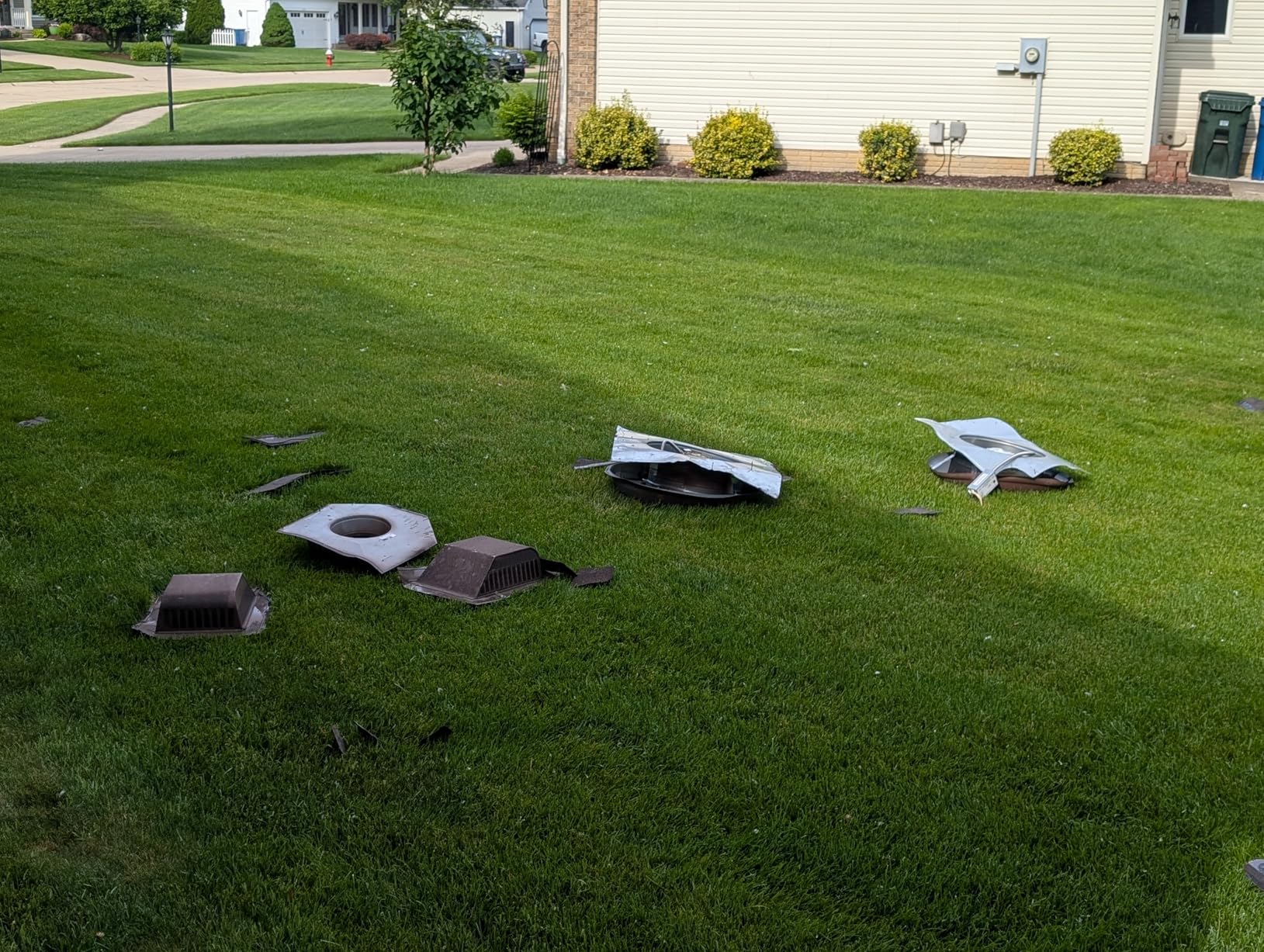 Quietcool AFR SMT ES-2.0 Roof Mount Smart Attic Fan - Up to 1950 CFM - As low as 25 Watts - Smart App Control - Thermostat and Humidistat - 20ft Power Cord - Plug-and-play - Three Speed customer photo 1