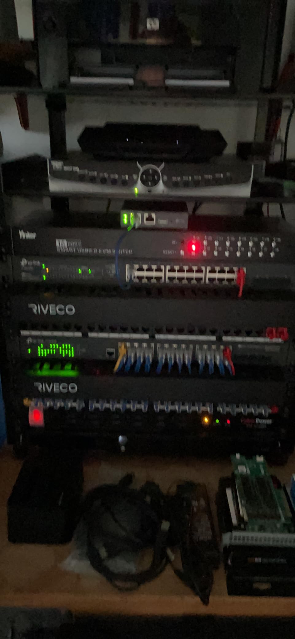 Omada TL-SG2008 V3, 8 Port Gigabit Smart Managed Switch | Omada SDN Integrated, IPv6, Static Routing, L2/L3/L4 QoS, IGMP & Link Aggregation, 5 yr Warranty customer photo 1