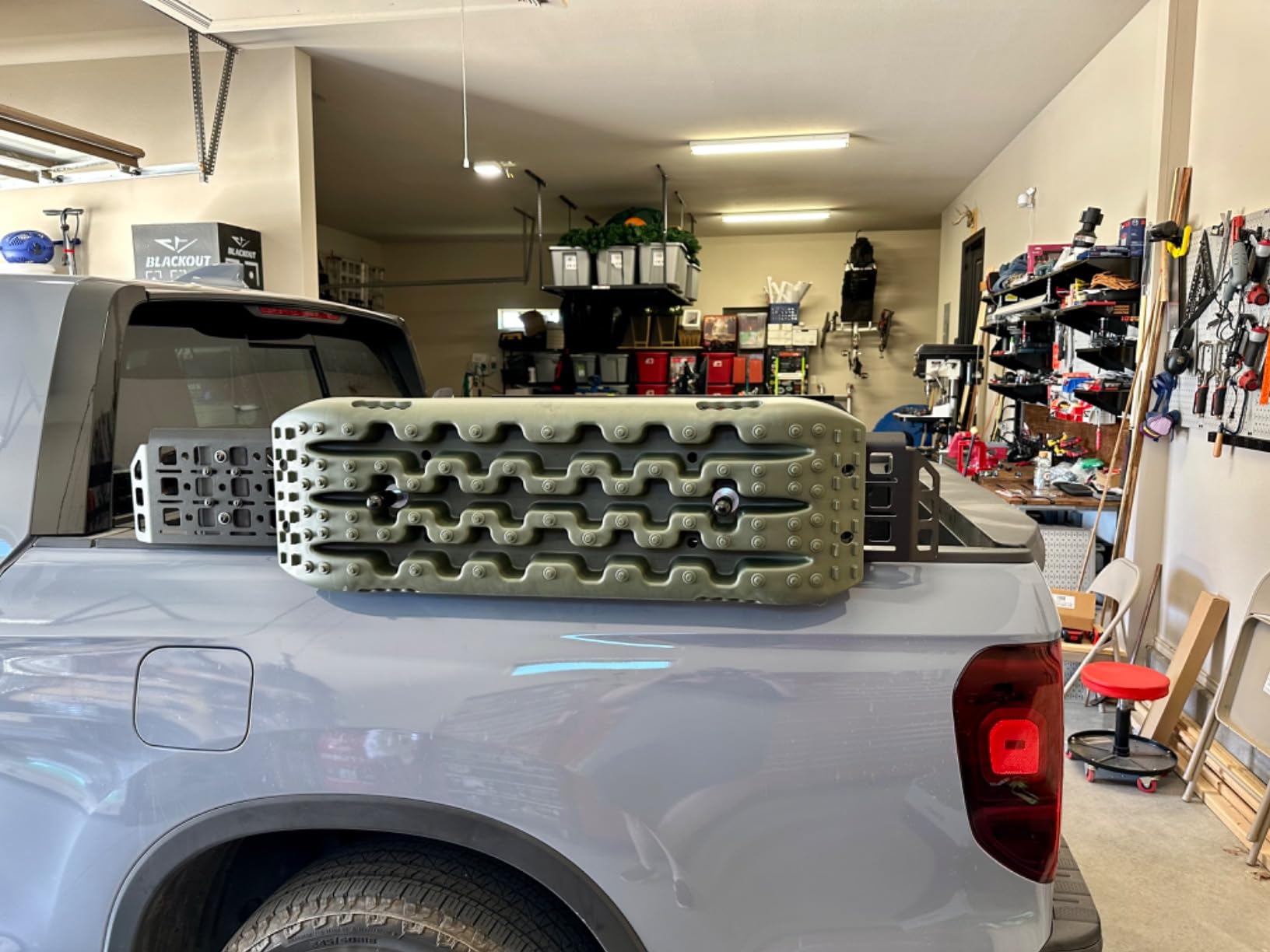 Traction Boards Recovery Tracks Tire Ladder 4WD Recovery Mat for 4X4 Offroad Sand Snow Mud Track (Olive) customer photo 1