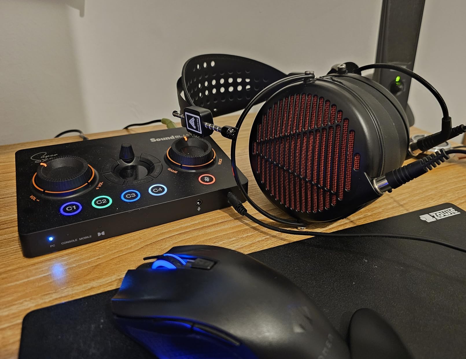 Sound Blaster GC7 Gaming Streaming USB DAC and Amp | Gaming USB DAC, Super X-Fi, GameVoice Mix, Programmable Controls, Streaming, Immersive Audio customer photo 1