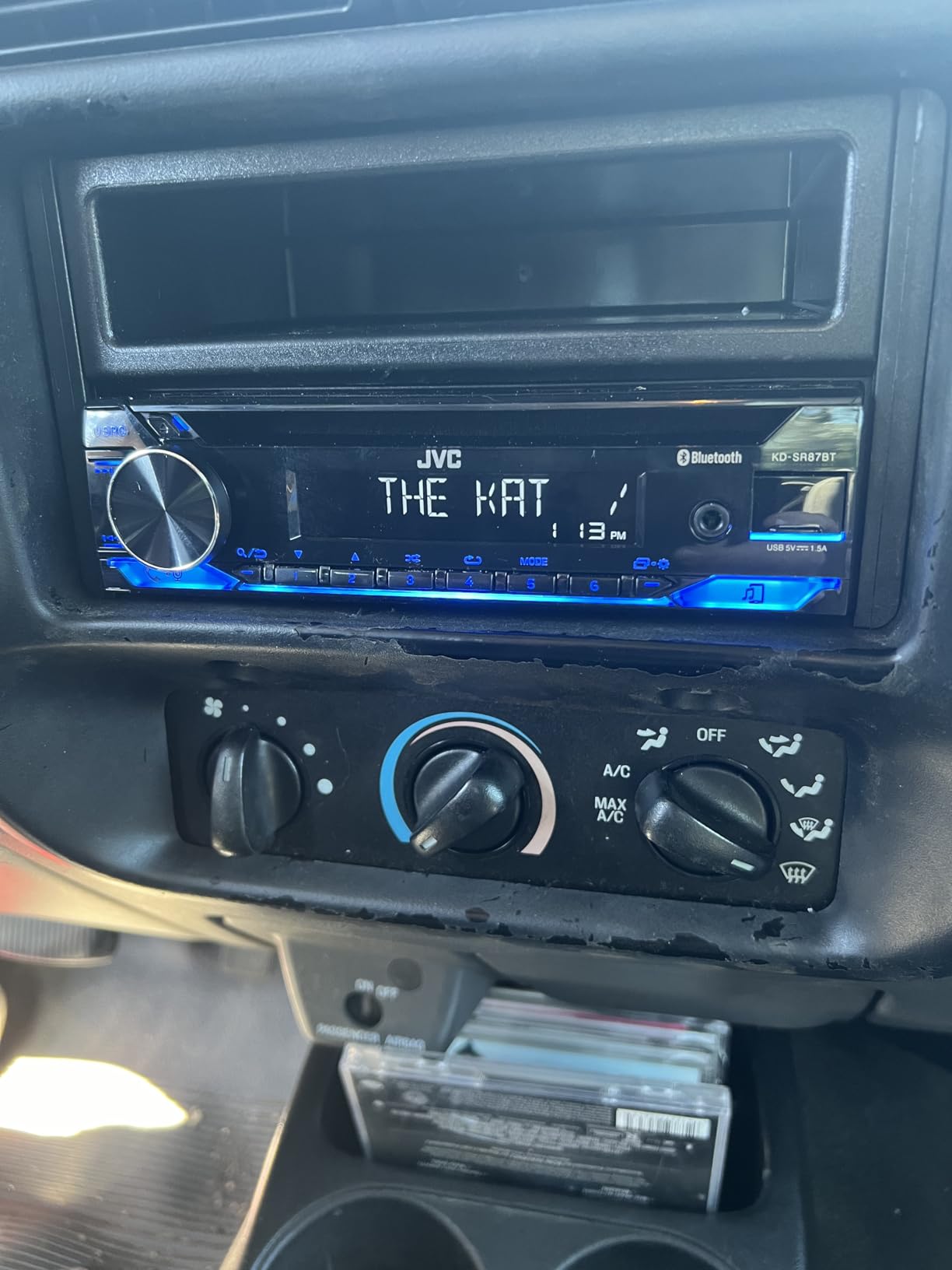 JVC KD-SR87BT Single DIN Car Stereo with CD Player & Bluetooth, 200W Digital Stereo Receiver, Dual Phone Connection, 13-Band EQ, AM/FM Radio, 1.5A USB & AUX, High Contrast LCD, Spotify Control customer photo 2