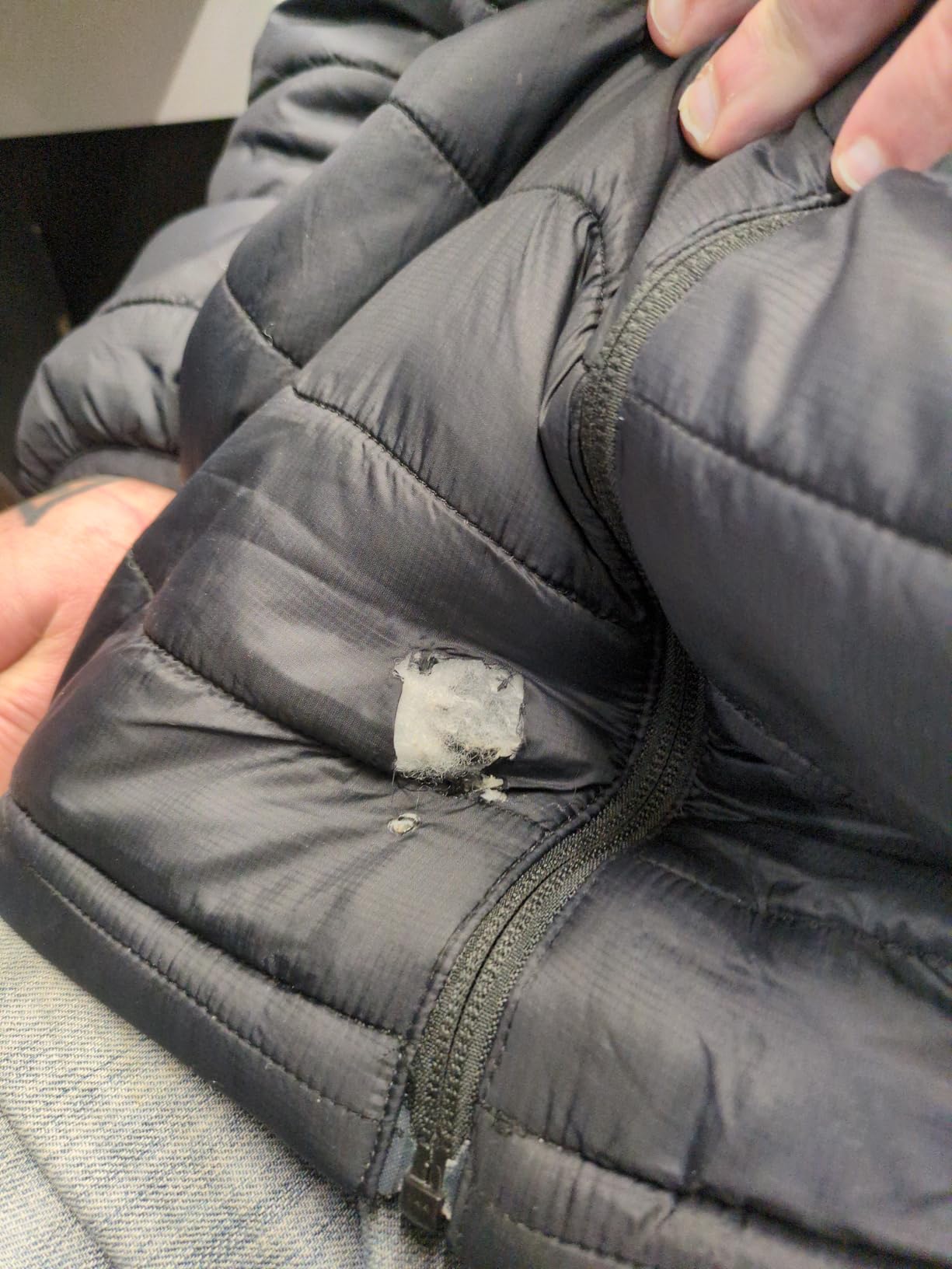 Heated Jacket, Lightweight Heating Jackets with 12V Power Bank, 6 Areas Winter Coat for Men and Women customer photo 1