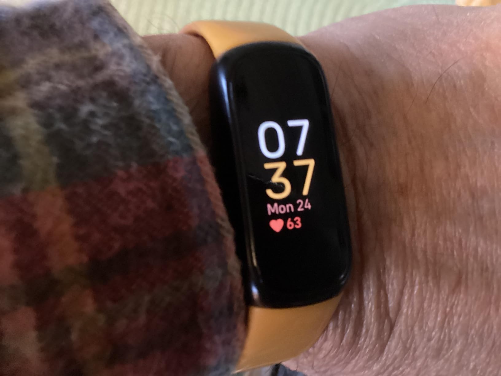 Google Fitbit Inspire 3 - Lilac Bliss/Black - Small and Large Bands | Stress management, sleep tracking, 24/7 heart rate, 3-month Google Health Premium membership included customer photo 1