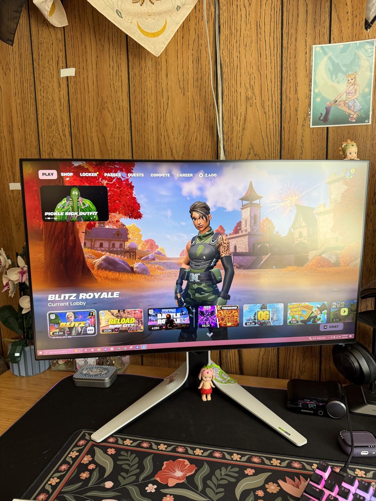 Alienware AW2723DF Gaming Monitor - 27-inch (2560 x 1440) 240Hz Display, 1ms Response Time, NVIDIA G-Sync customer photo 1