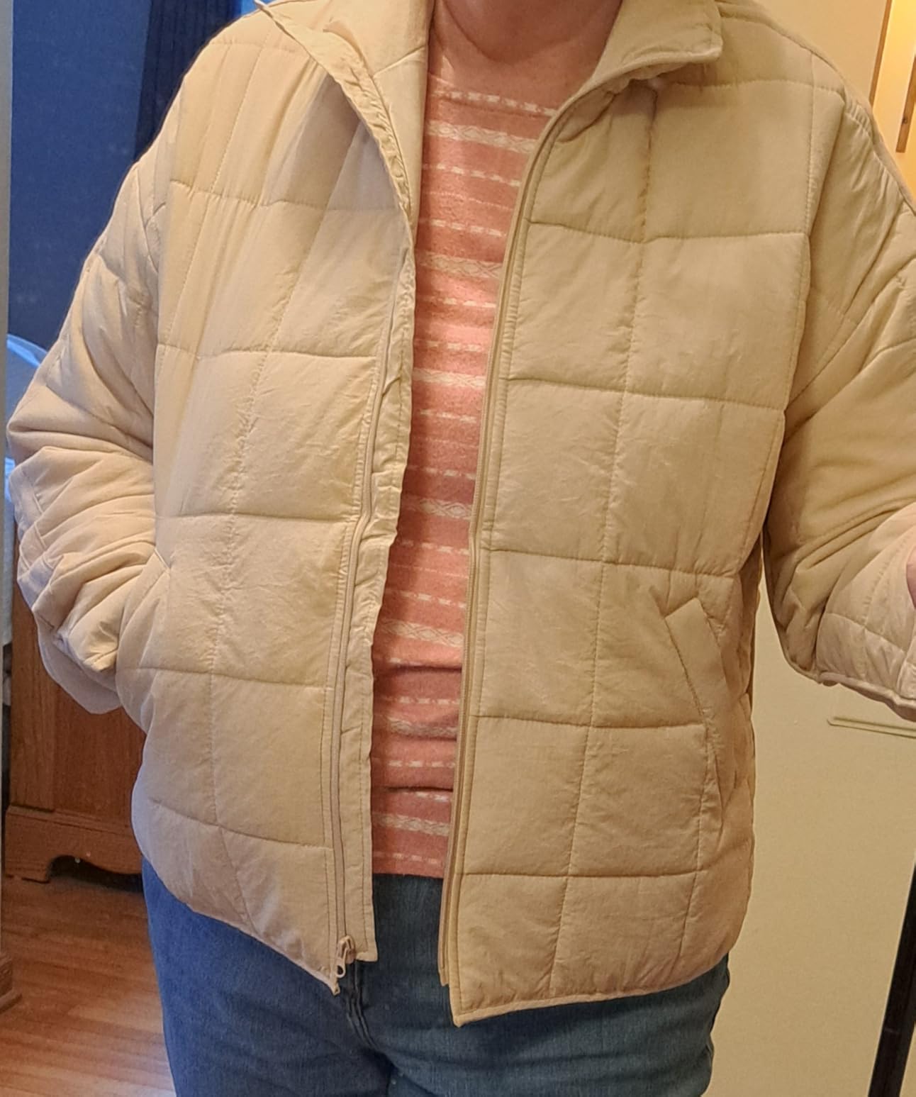 Women's Quilted Lightweight Puffer Jacket Zip Up Padded Coats | Stand Collar, Side Split Hem, Button Cuffs customer photo 1