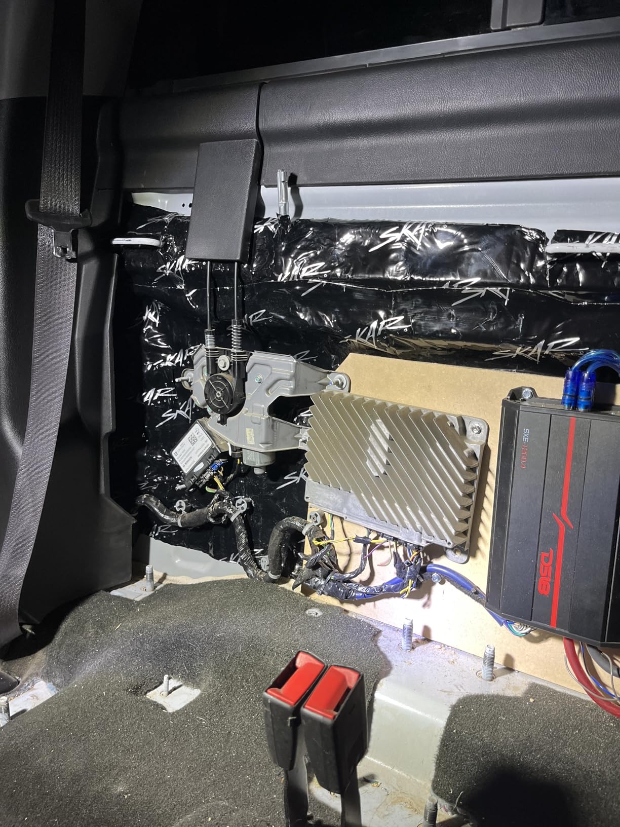 SXE-1200.4 Car Amplifier Stereo Full-Range Class A/B 4-Channel 60x4 RMS @4 OHM 1200 Watts customer photo 2
