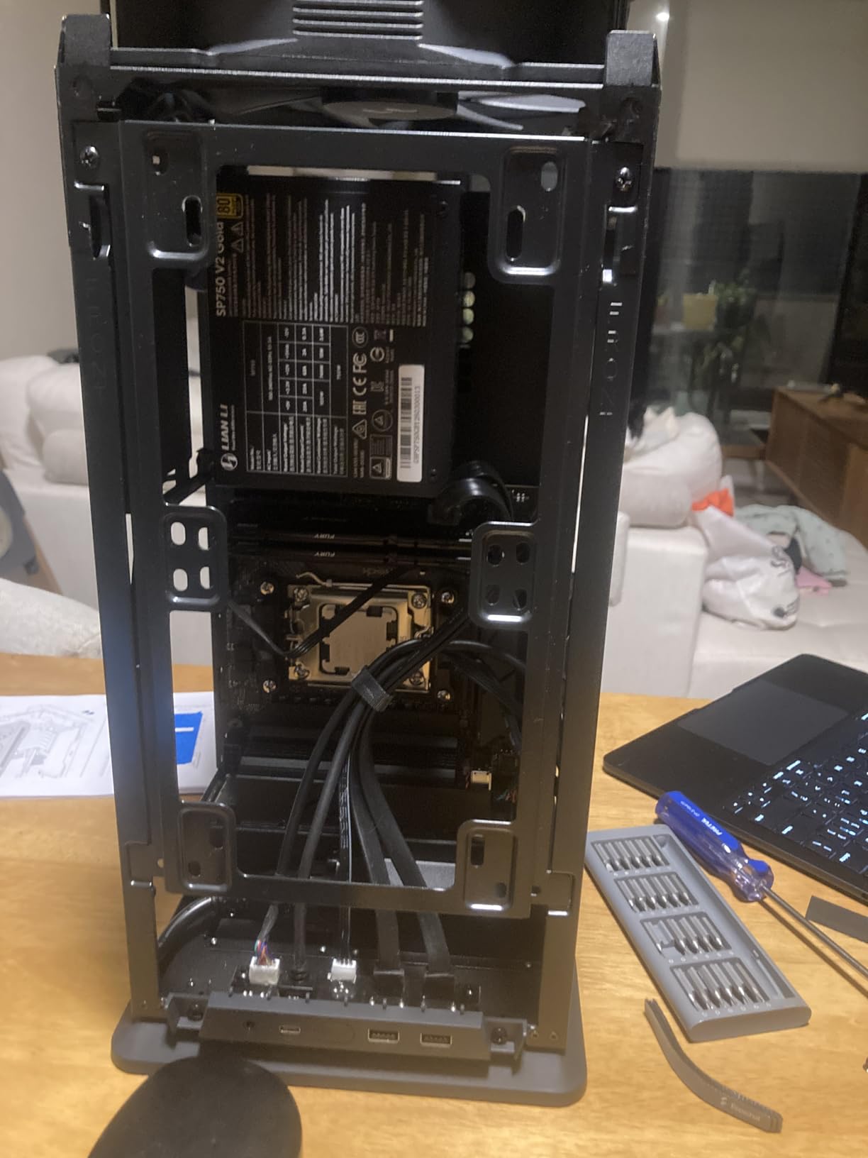 Fractal Design Mood Black PC Case - Sleek Fabric Design, 180mm Top Fan, Conceals 325mm Graphics Card, m-ITX Motherboard Compatible, Easy Access Build, Efficient Cooling | Sleek Fabric Enclosure for 325mm GPU, Supports 280mm Radiators & 114mm CPU Air Coolers, Easy Access Build customer photo 2