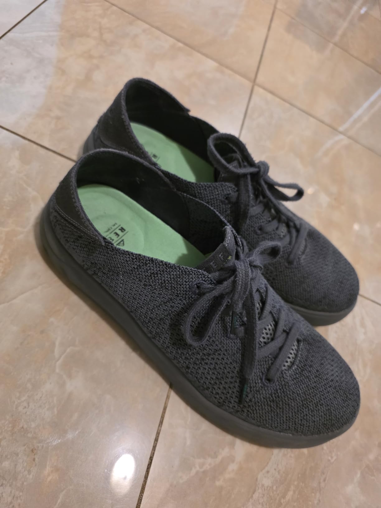 REEF Men's Swellsole Neptune Sneakers customer photo 1