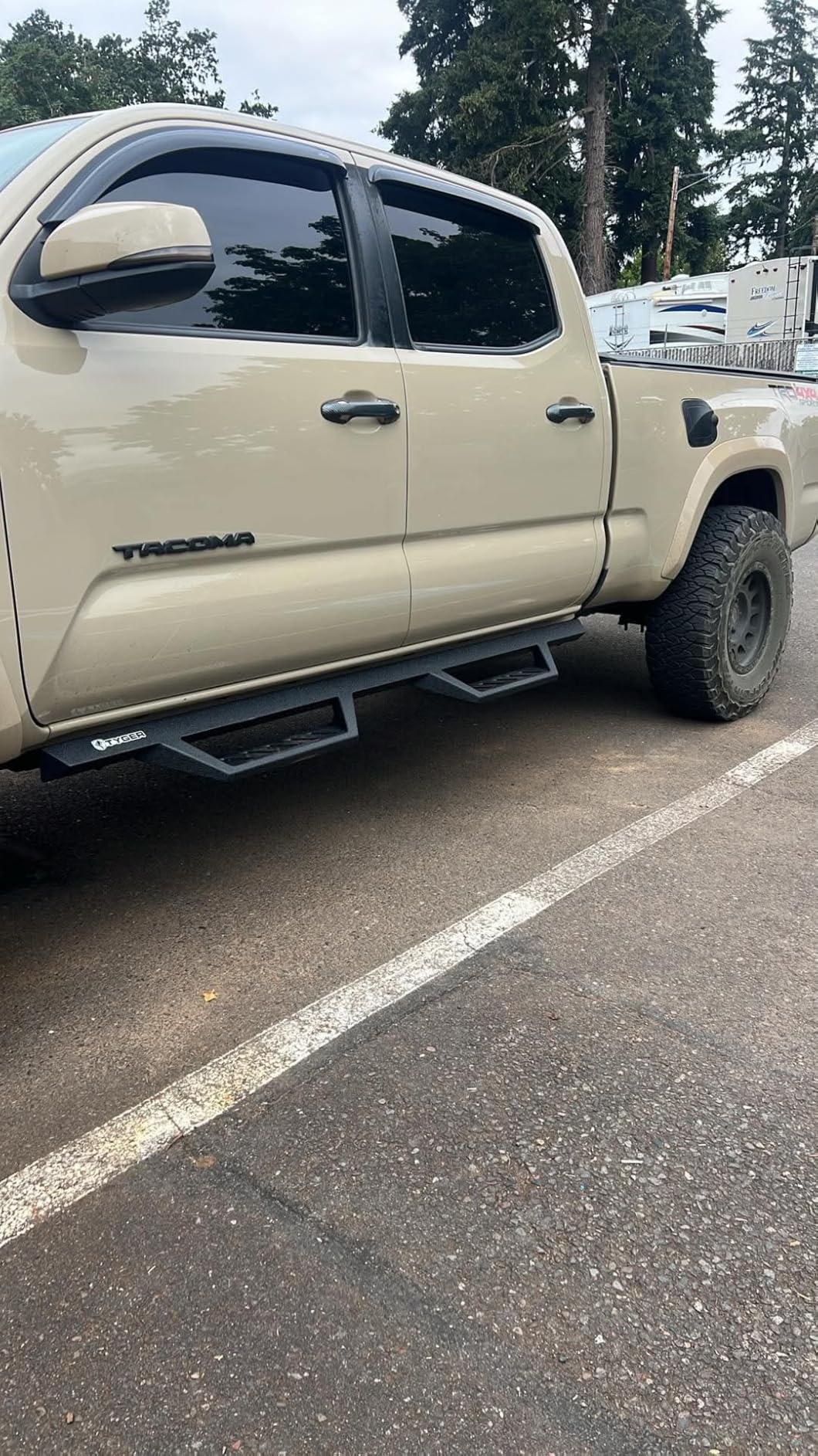 Tyger Auto LanderX Running Board Compatible with 2005-2023 Toyota Tacoma | Double Cab | TG-LX3T82338 | Drop Step Side Step Rail Nerf Bars customer photo 2