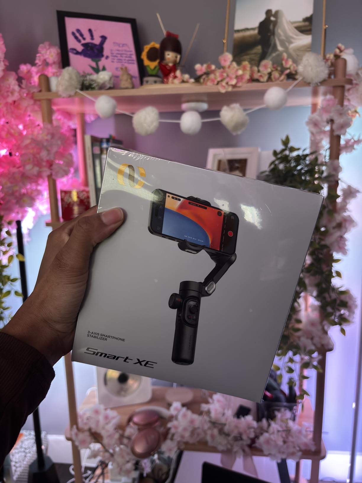 AOCHUAN Smart XE 3-Axis Phone Gimbal Stabilizer for iPhone | Foldable handheld smartphone gimbal w/focus wheel, TikTok, YouTube vlog, video creation, compatible with iPhone & Android customer photo 2