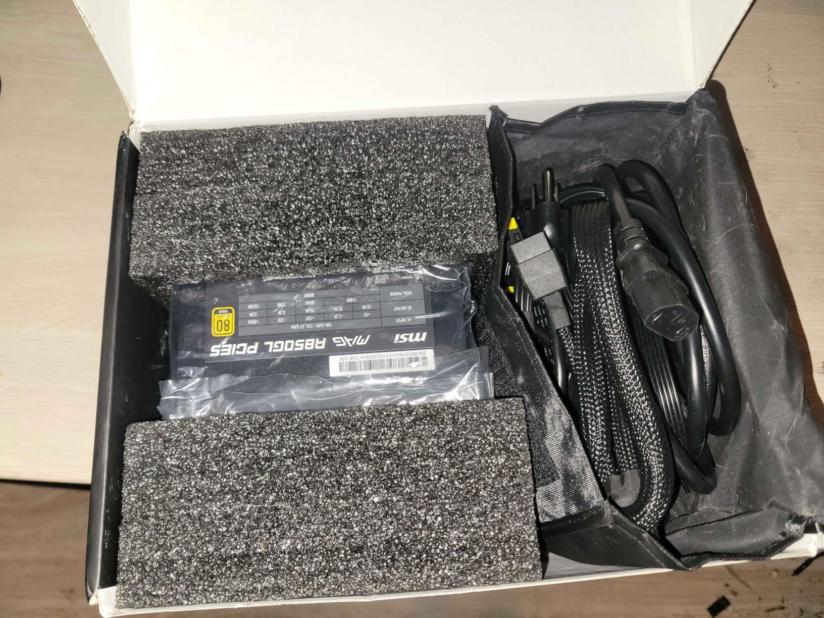MSI MAG A750GL PCIE5, Fully Modular Compact Gaming 750W Power Supply, 80+ Gold, ATX 3.1 & PCIe 5.1 Ready customer photo 2