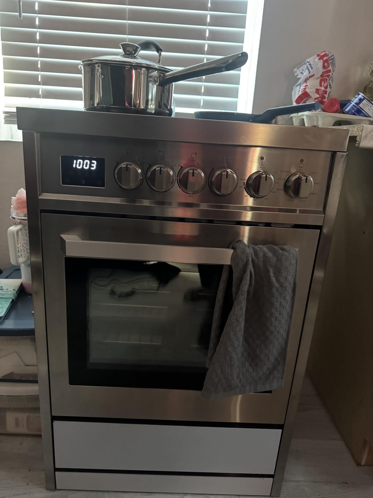 Rangaire RRE241TS 24-Inch Electric Range Oven with Timer, Infrared Burners and True Convection, Stainless Steel customer photo 2