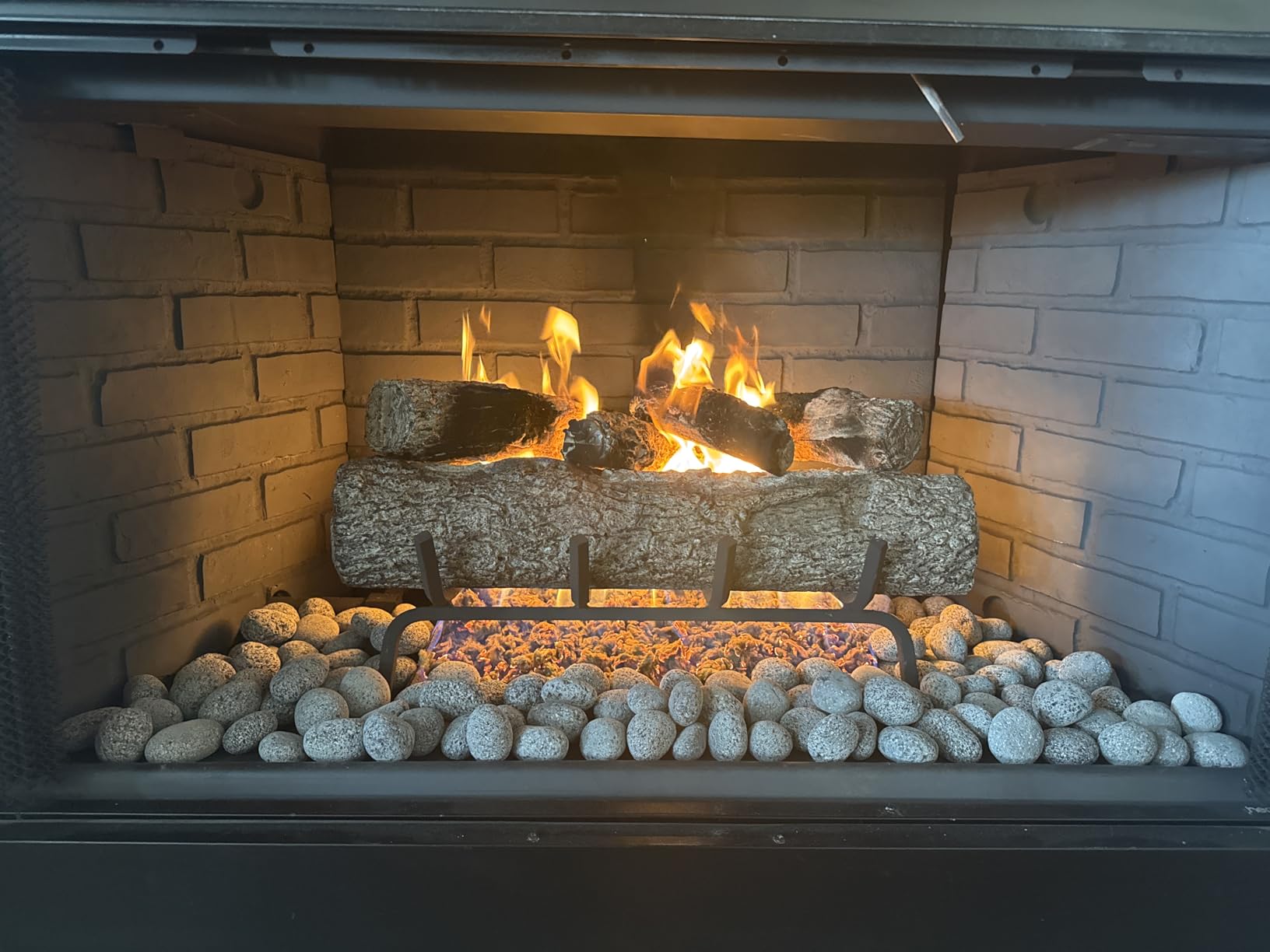 Peterson Fyreside 18-inch Live Oak Log Set with Vented Burner and Gas Connection Kit. Match Lit (Natural Gas Only) customer photo 1