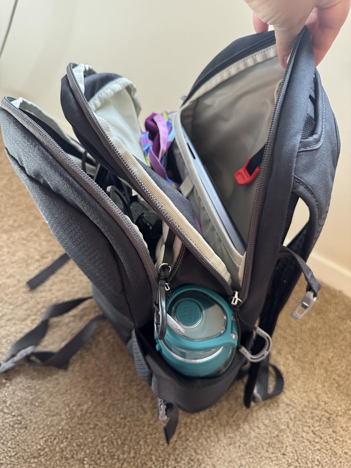 Osprey Daylite Commuter Backpack, Tan Concrete customer photo 2