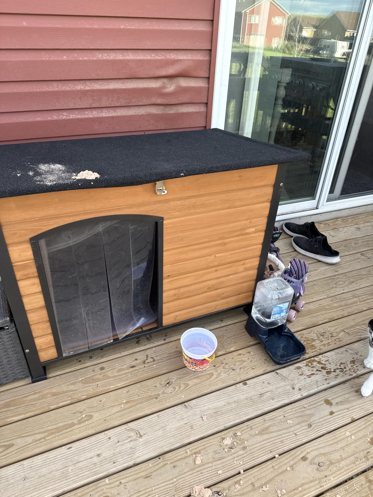 Aivituvin Heated Dog House Outdoor & Indoor Dog Kennel with Insulated Liner & Heating System for Winter Waterproof Large Dog Cage for Small & Medium & Large Dogs,Unique All-Around Iron Frame customer photo 2