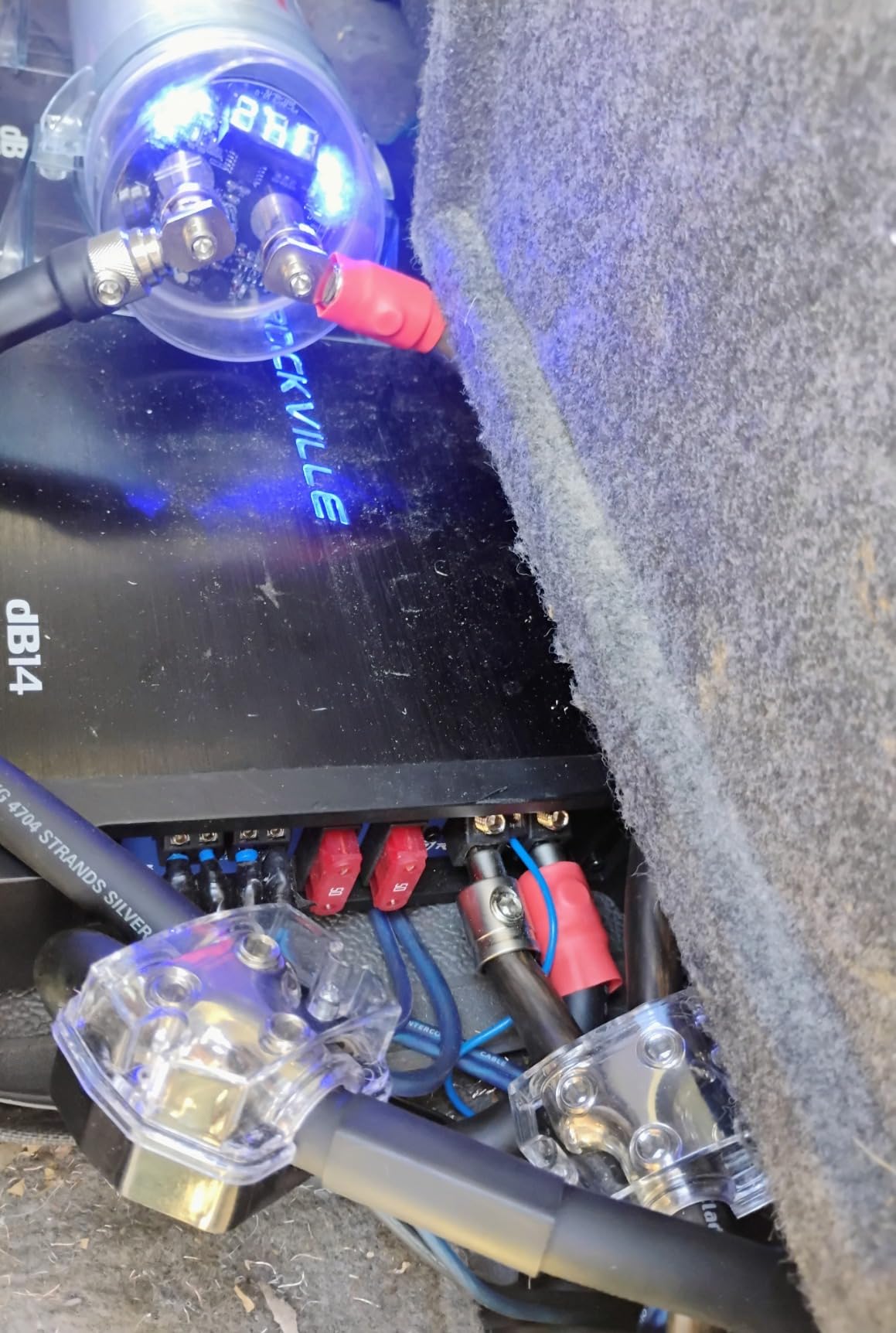Pyle 6.0 Farad Digital Power Capacitor - High-Performance Car Audio Accessory with Blue Digital Display Voltage Readout customer photo 2