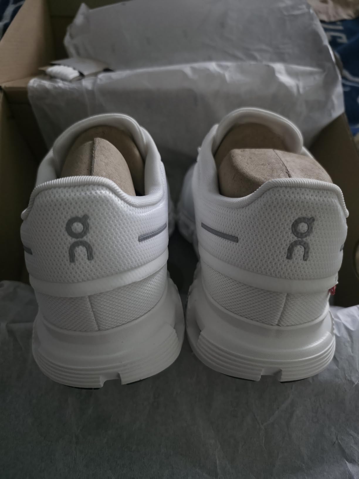 On Men's Cloud 6 Sneakers customer photo 1