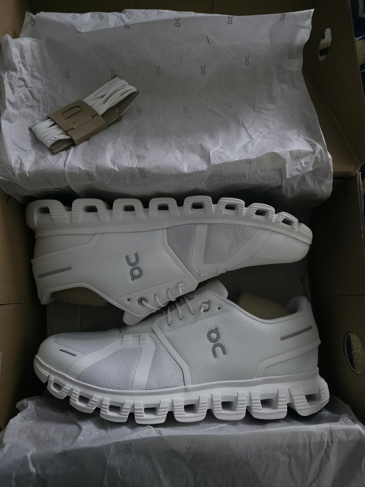 On Men's Cloud 6 Sneakers customer photo 2