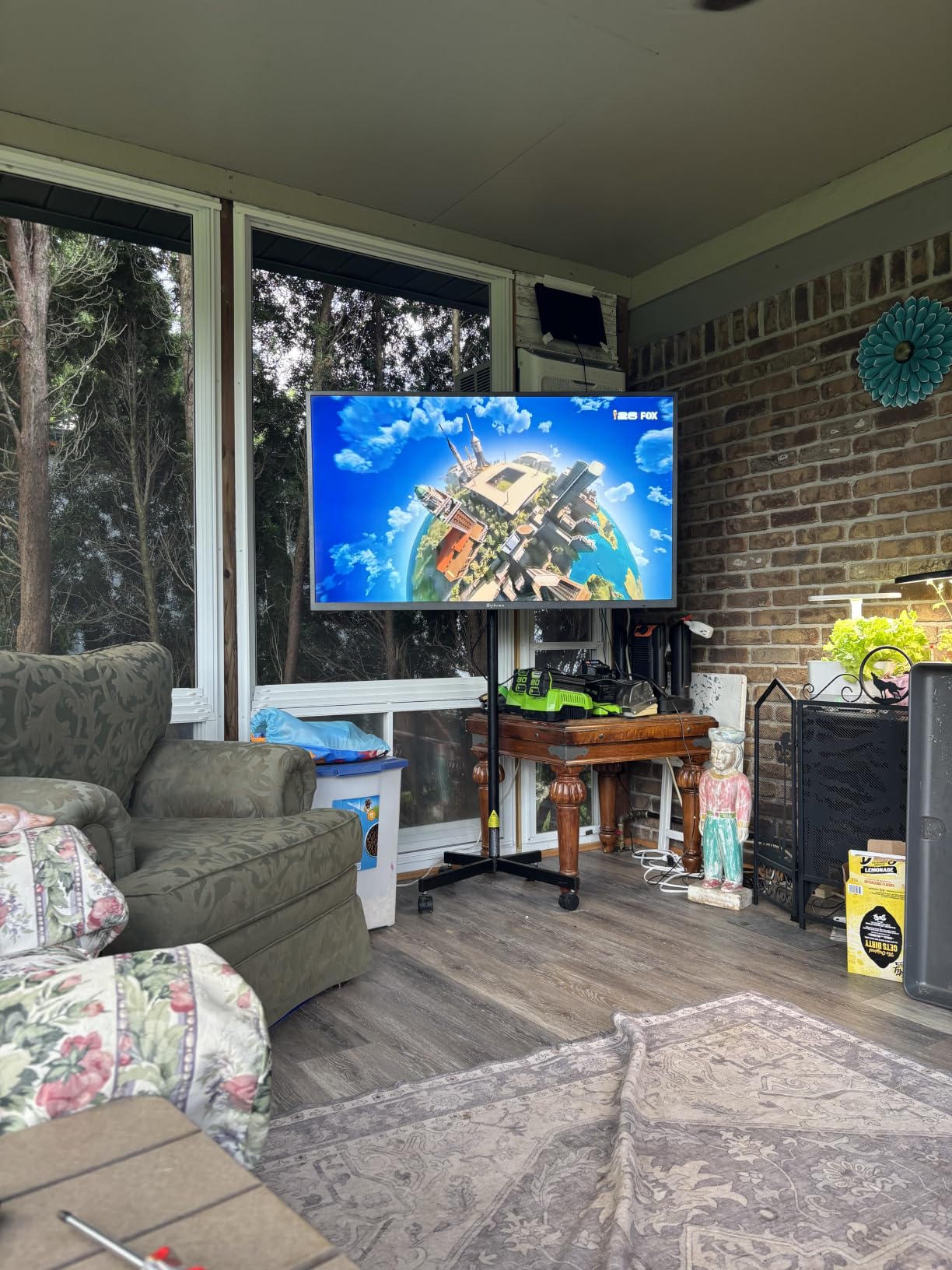 Outdoor TV, 55 inch 2000 nits Full Sun Outdoor TVs, Weatherproof TV | 4K Smart, IP56 Waterproof, Sunlight Readable, Support Dolby Vision Atmos, for Poolside Backyard Business (Pool Pro 3.0 /2026) customer photo 1