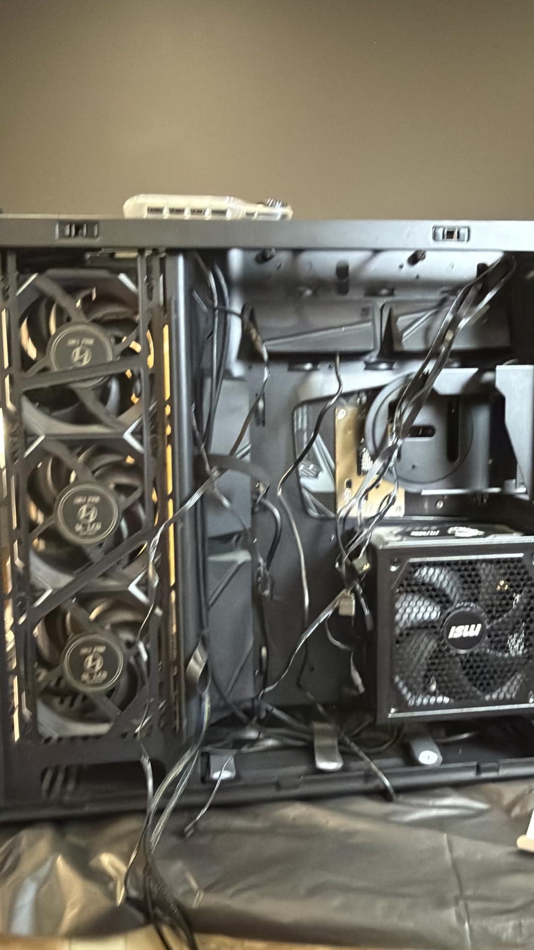 HYTE Y70 Touch Infinite Dual Chamber ATX Mid Tower Modern Aesthetic Case with Integrated 2.5K LCD Touchscreen - Black Cherry customer photo 1
