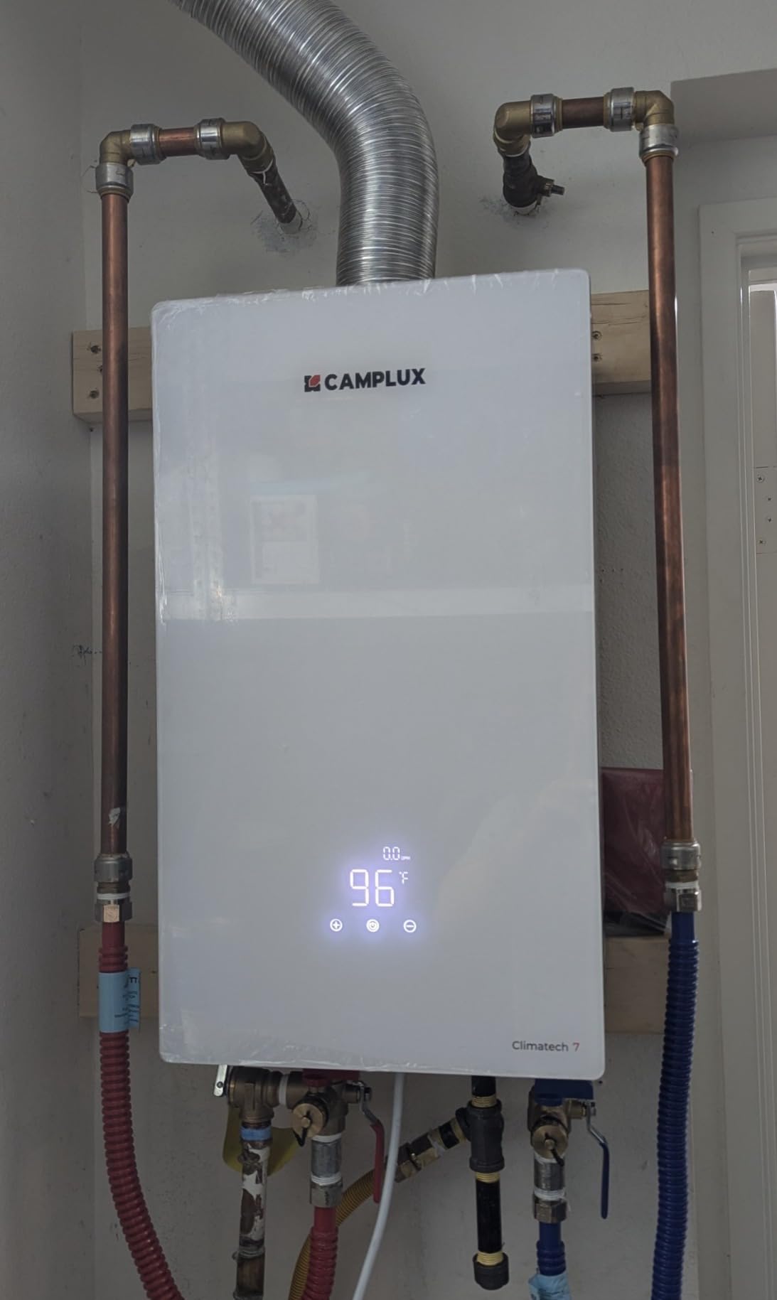 CAMPLUX Natural Gas Tankless Water Heater Indoor, Up to 7.6 GPM 199,000 BTU customer photo 1