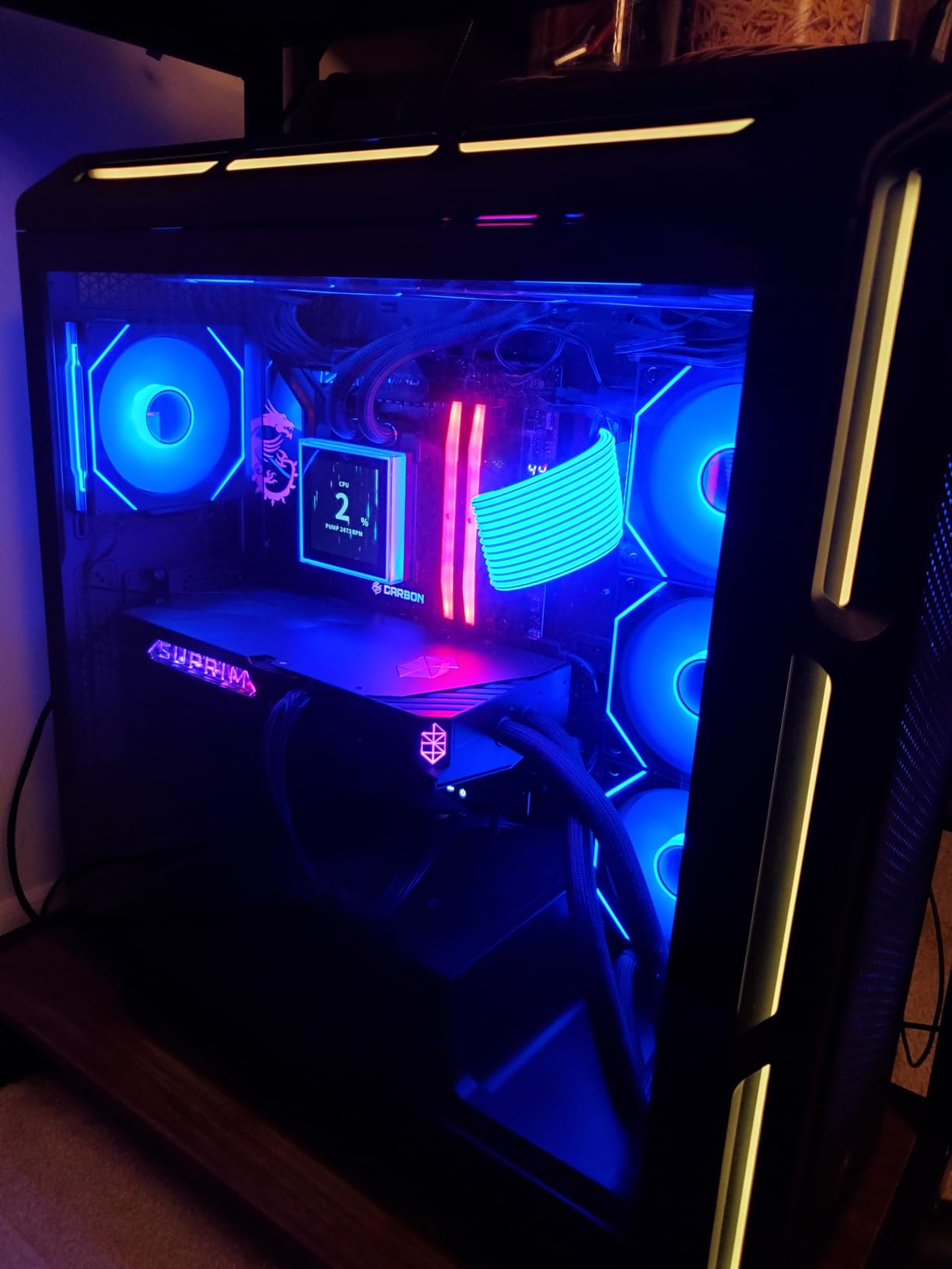 Corsair iCUE Link 5000T LX RGB Mid-Tower ATX PC Case - 3X Pre-Installed LX120 RGB Fans - Integrated Aurora RGB Light Strips customer photo 2