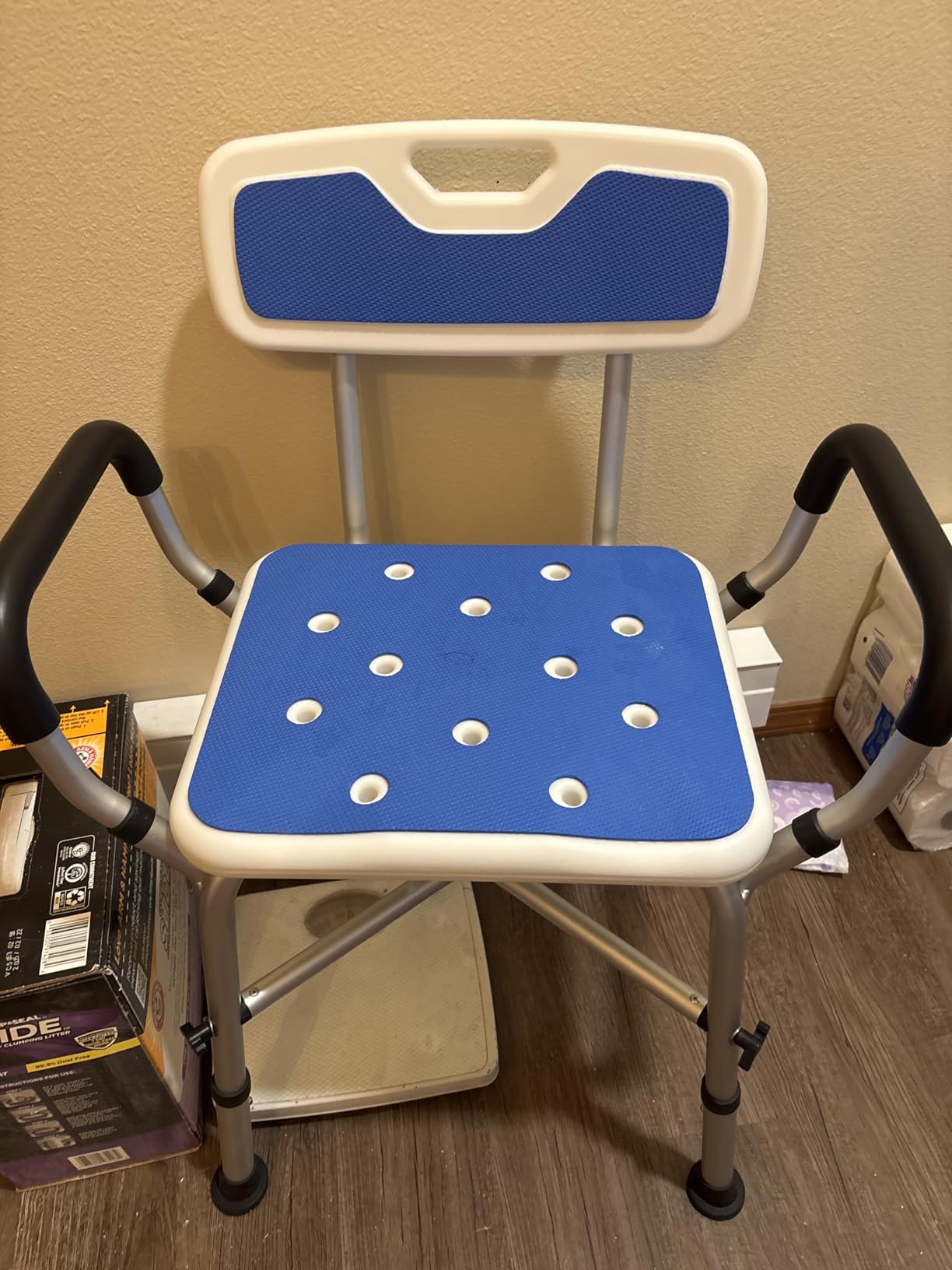 Shower Chair for Inside Shower, 600 lbs Heavy Duty Shower Chair for Elderly and Disabled, Height Adjustable Shower Chair with Arms and Back, Bath Chairs for Seniors, Adults, Handicap customer photo 1