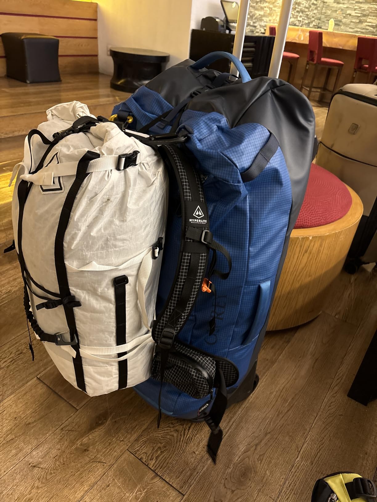 Osprey Transporter 120L Wheeled Travel Duffel Bag - Extra Large Lightweight Rolling Suitcase for Men and Women, Blue Flame/Nocturnal Blue customer photo 1