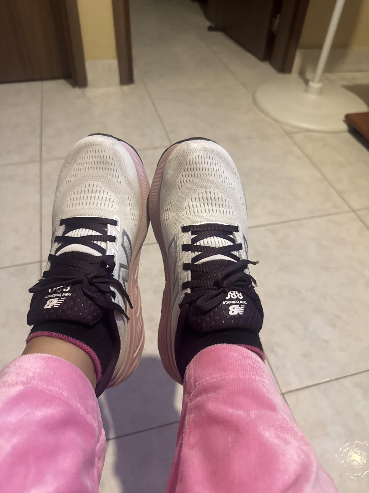 New Balance Women's Fresh Foam X 880v15 Running Shoe customer photo 1