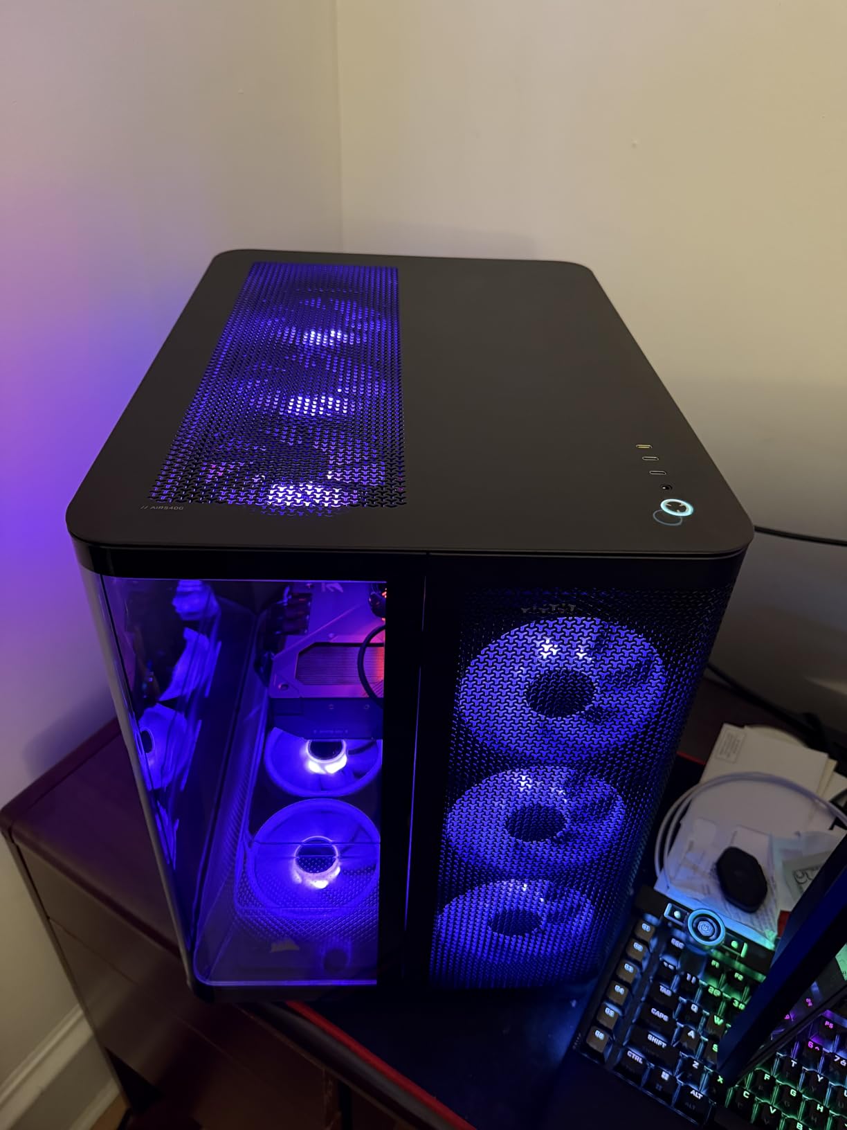 Corsair AIR 5400 LX-R RGB iCUE Link Triple-Chamber Mid-Tower Panoramic PC Case - 3X Pre-Installed Reverse-Rotor LX-R RGB Fans customer photo 2