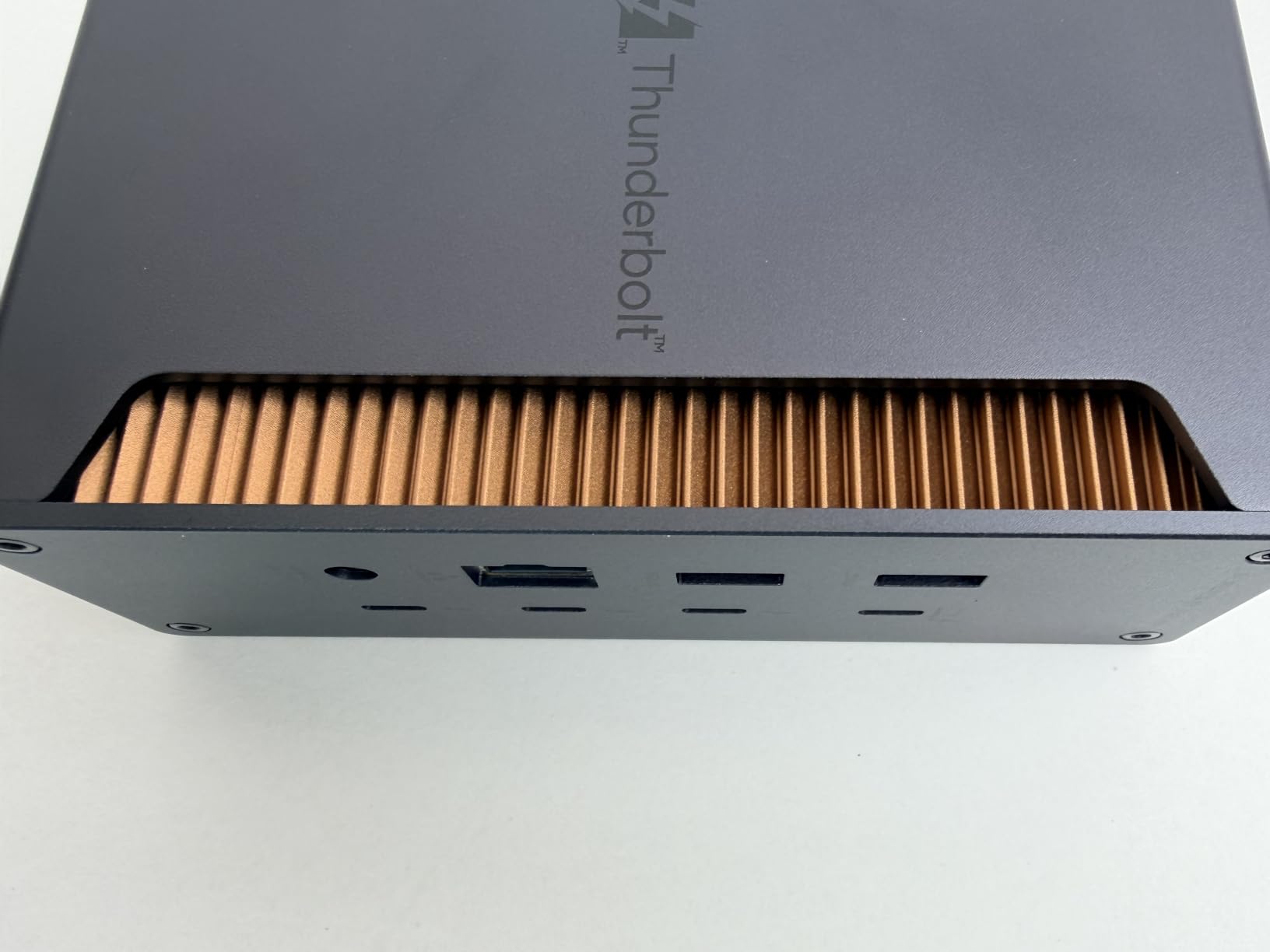 UGREEN 13-in-1 Thunderbolt 5 Docking Station, 120Gbps Max Transfer, Single 8K@60Hz, Dual 6K@60Hz Display, 140W Power Charging Revodok Max 2131 with 2.5GbE, SD/TF 4.0 customer photo 1