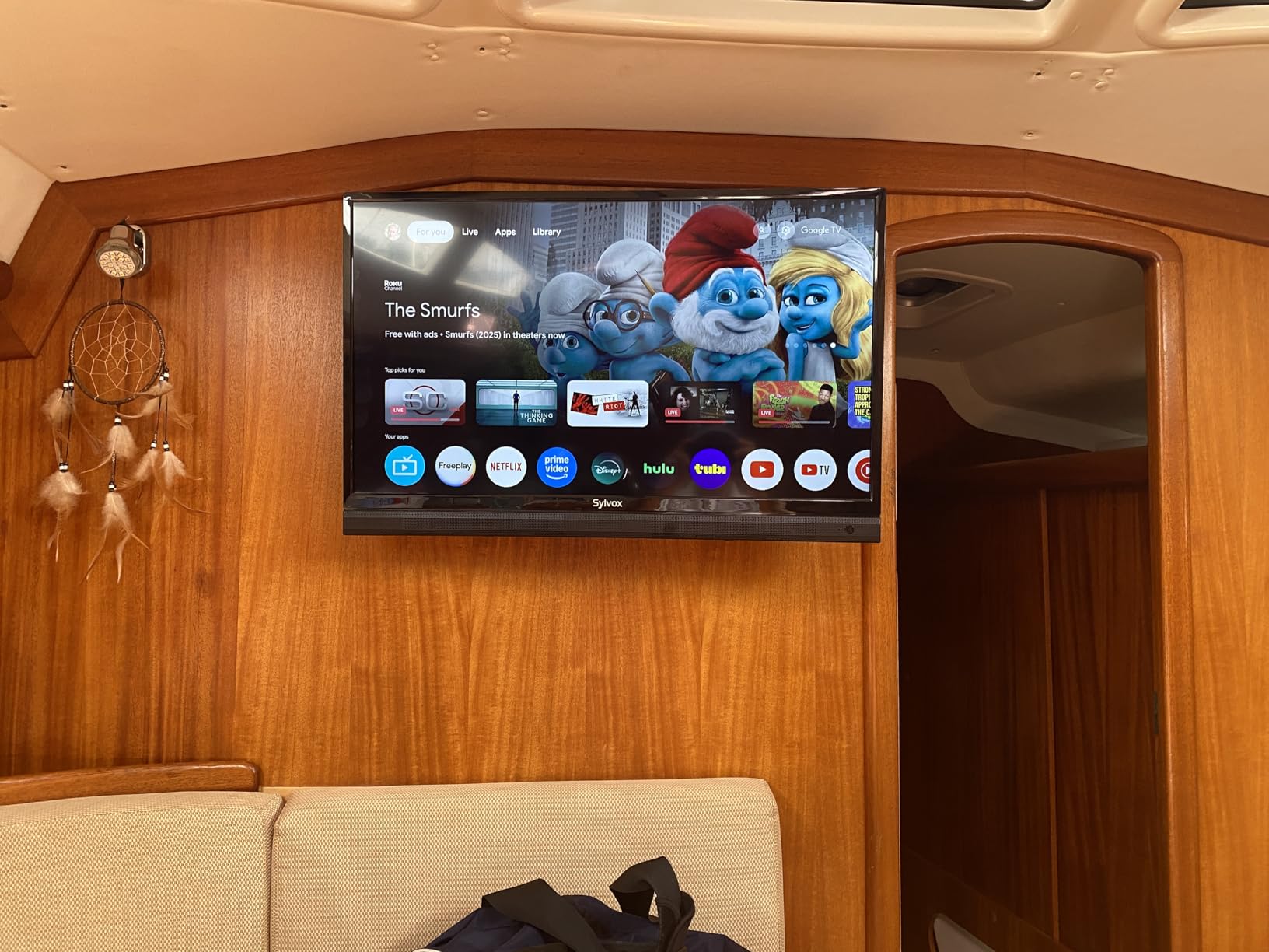 SYLVOX 40 inch RV TV, 12V TV for RV Camper, 1080P Smart TVs Flat Screen | DC/AC Power, 9-32V customer photo 1