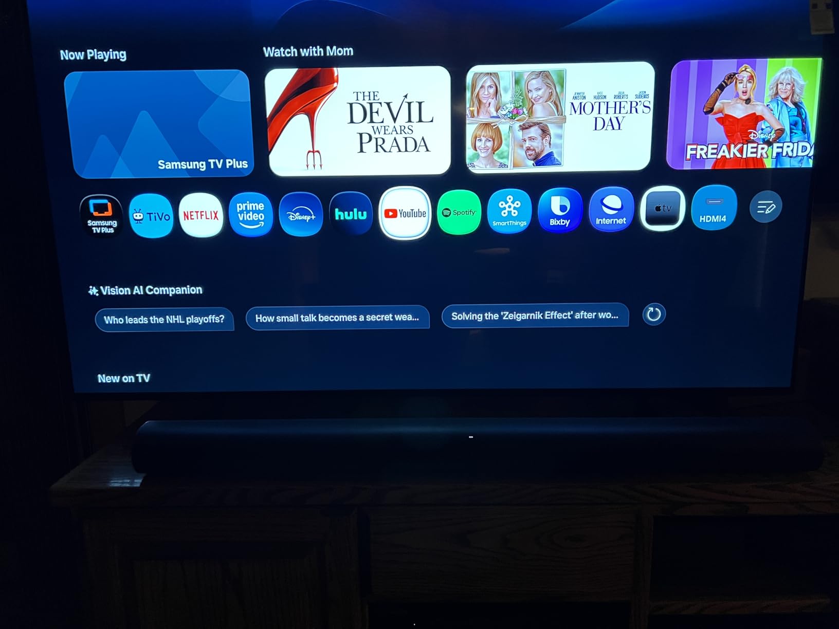 Samsung 77-Inch Class S85H Series, OLED, 4K, Smart TV, 2026 Model | Samsung Vision AI, OLED HDR, NQ4 AI Gen2 Processor, 4K AI Upscaling, AI Sound Controller, Color Booster Pro, Alexa Built-in customer photo 1
