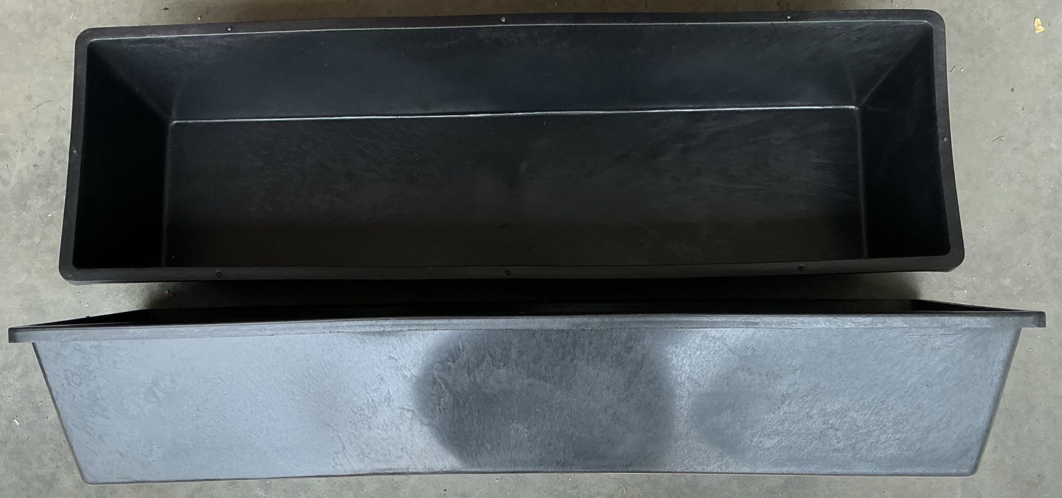 6 Pcs Water Trough 48 Quart / 12 Gallon Horse Trough Livestock Water Troughs 39 inch Plastic Goat Feeder Trough Farm Animal Feeding customer photo 2