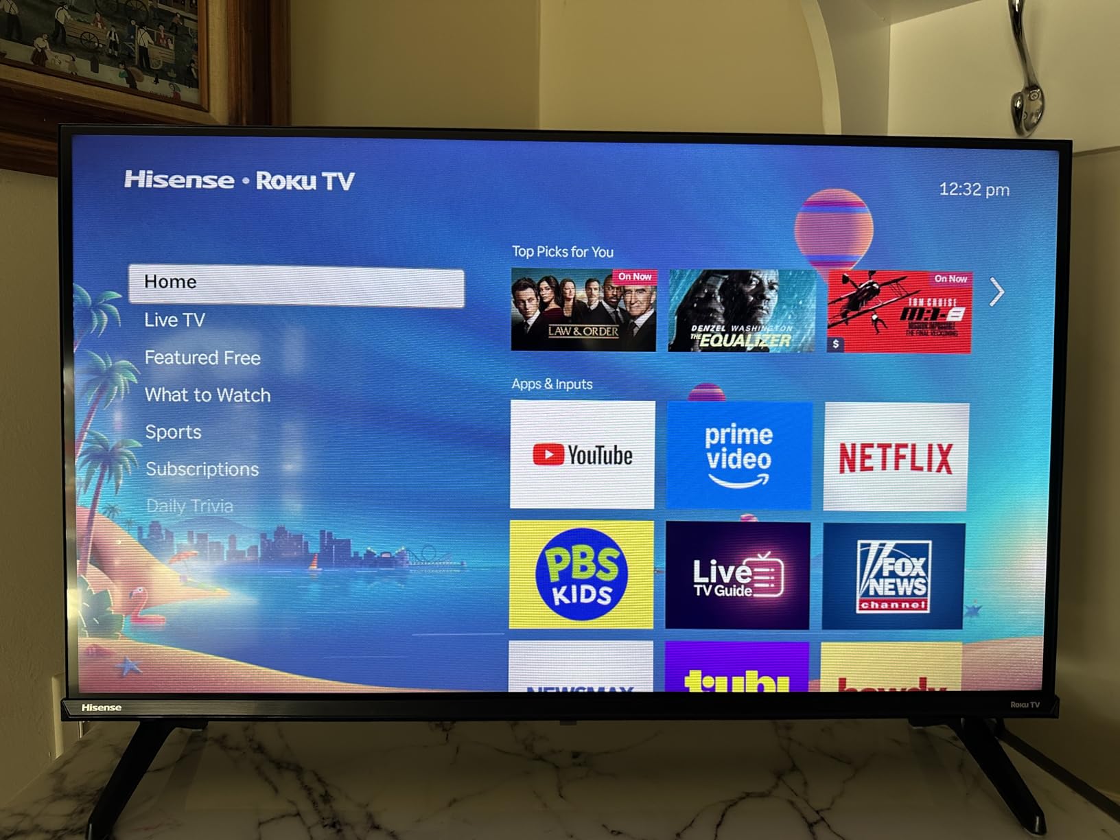Hisense 40-Inch Class QD4SR Series Hi-QLED FHD Smart Roku TV (40QD4SR, 2026 Model) customer photo 2