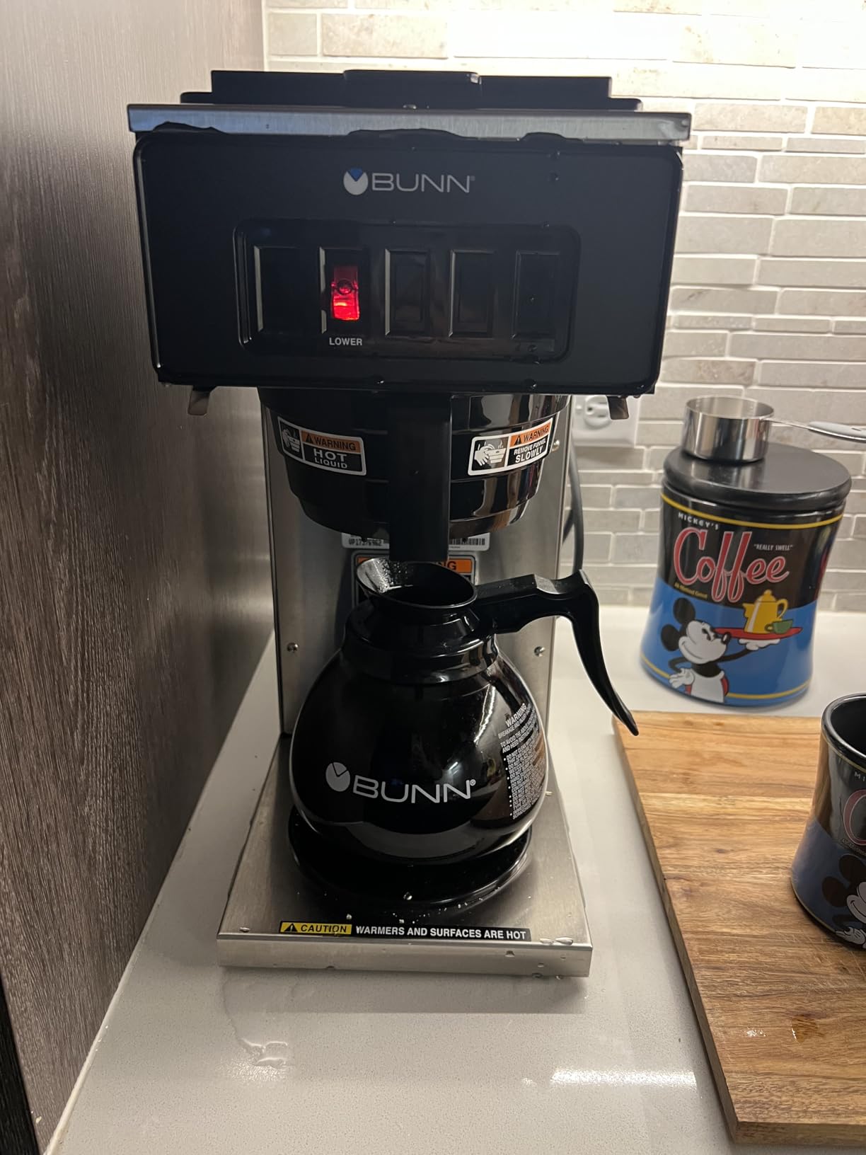 BUNN 13300.0001 VP17-1SS Pourover Coffee Brewer with 1-Warmer, Stainless Steel, Silver, Standard customer photo 1