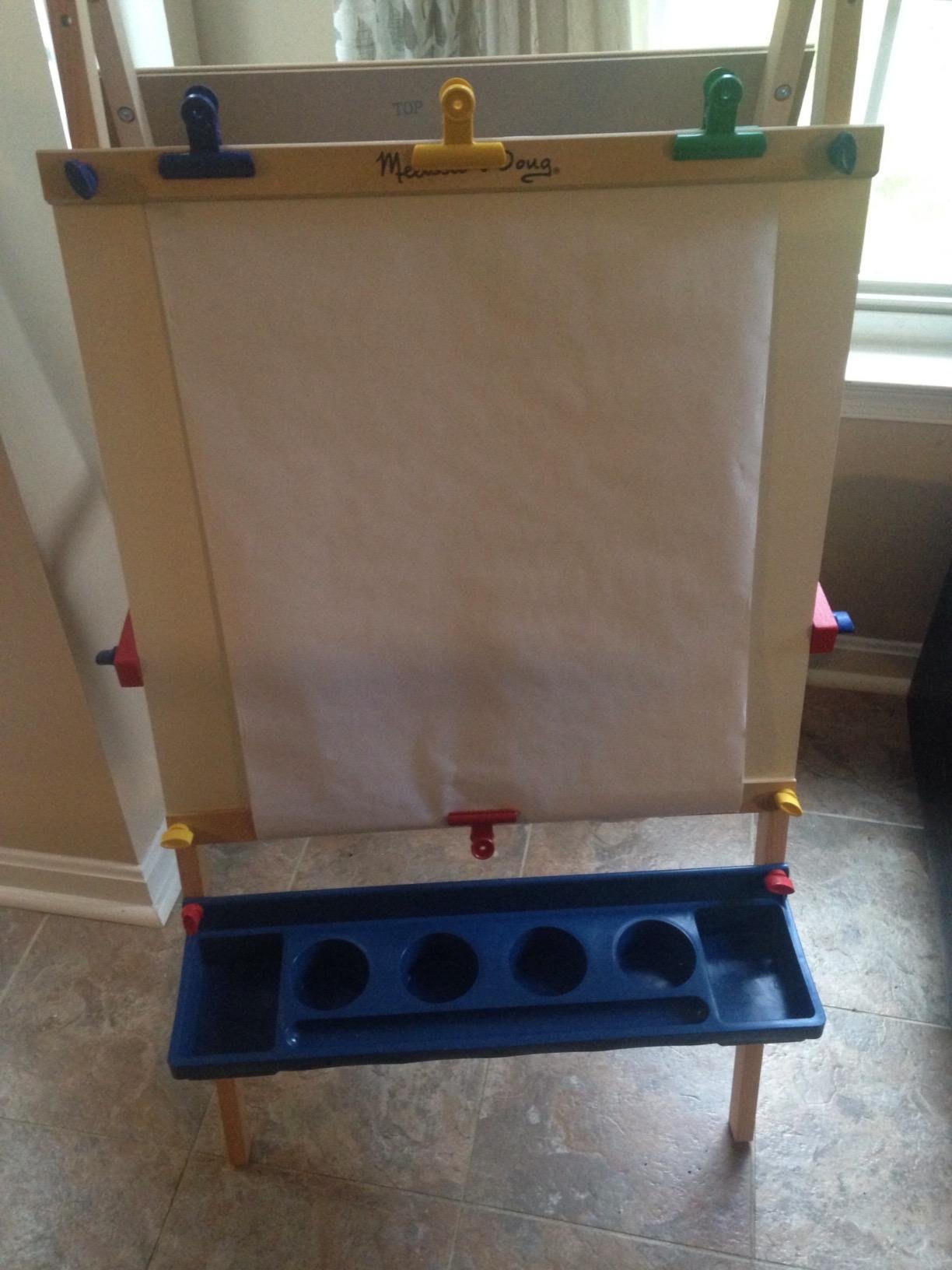 Melissa & Doug Deluxe Standing Art Easel - Dry-Erase Board, Chalkboard, Paper Roller customer photo 1