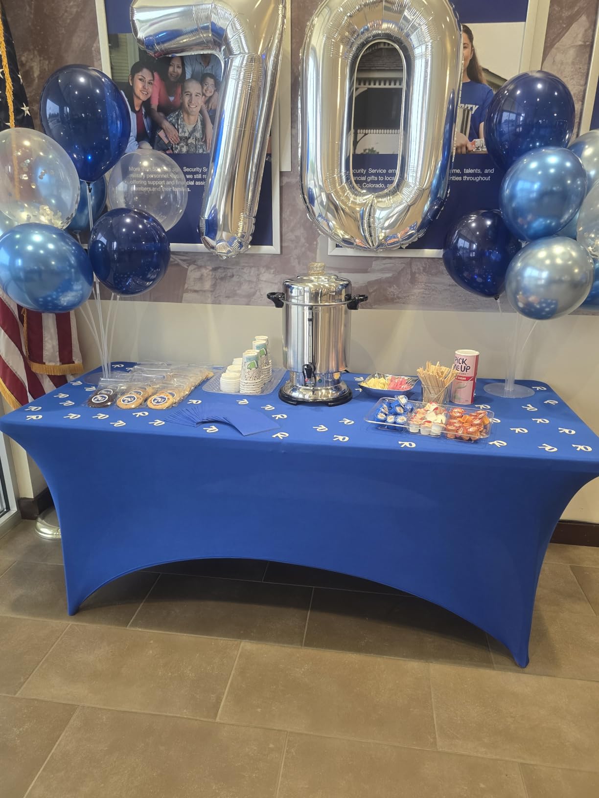 Hamilton Beach Commercial Coffee Urn & Hot Beverage Dispenser, 60 Cup Capacity, Polished Stainless Steel (D50065) customer photo 1