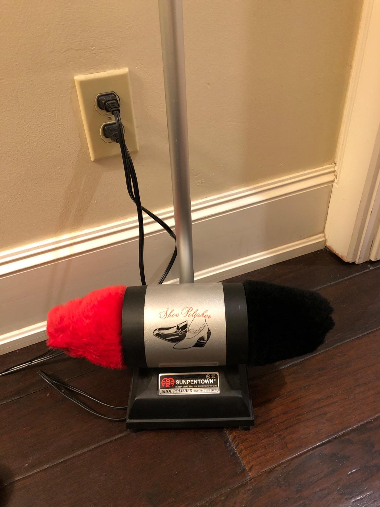 Sunpentown UC-989 Dual-Buffer Shoe Polisher w/Lamb Wool buffers customer photo 2