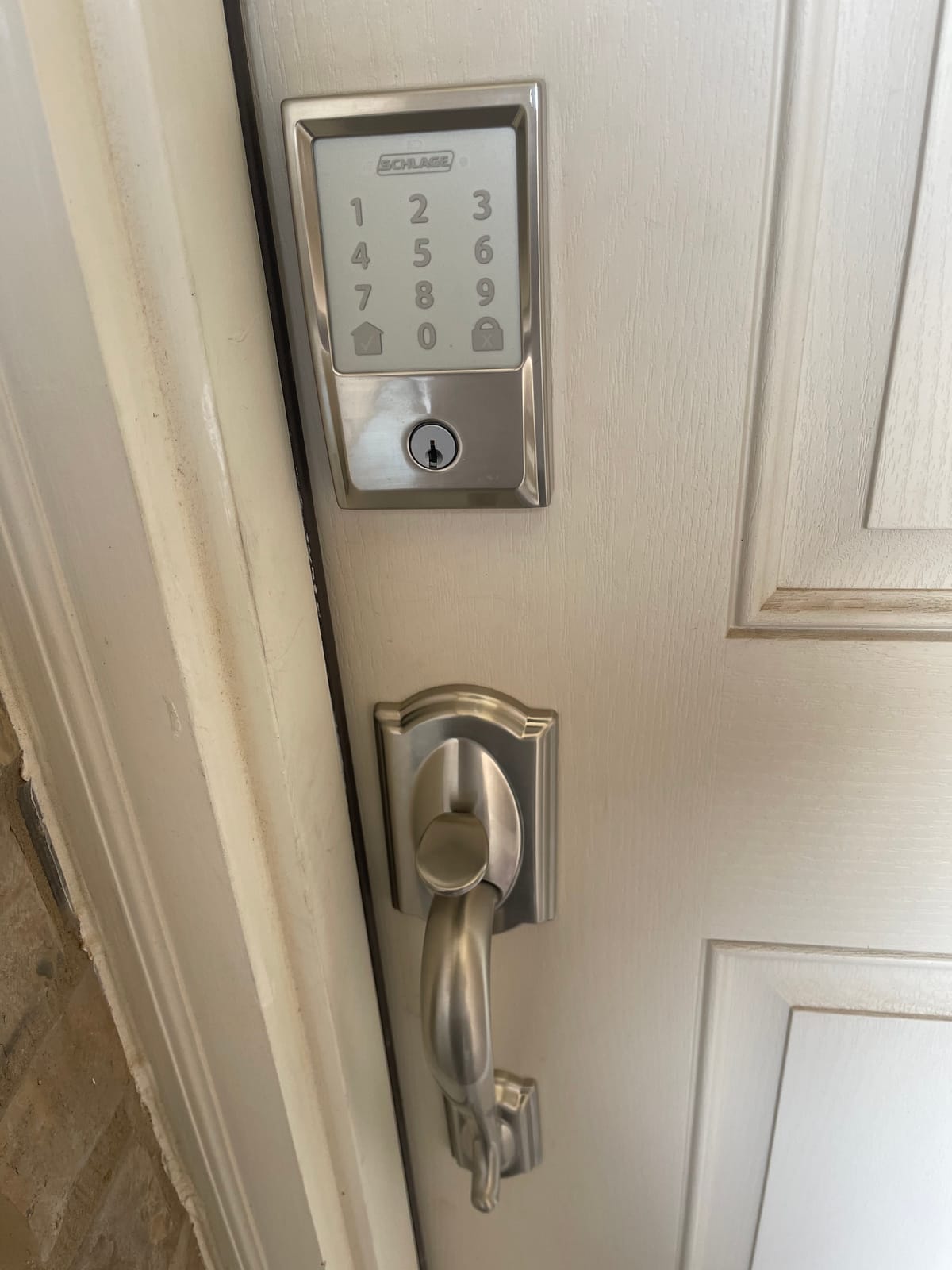 Schlage FE285 CAM 619 GEO Camelot Front Entry Handleset with Georgian Knob, Lower Half Grip, Satin Nickel customer photo 2