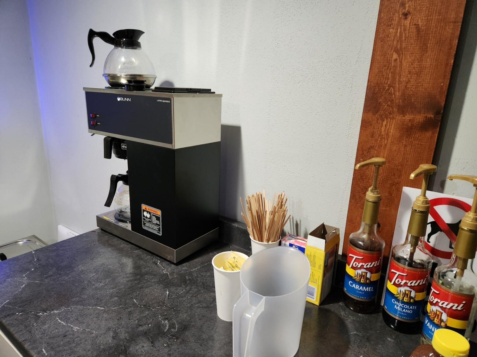 BUNN 33200.0015 VPR-2GD 12-Cup Pourover Commercial Coffee Brewer with Upper and Lower Warmers and Two Glass Decanters, Black, Stainless, Standard customer photo 2