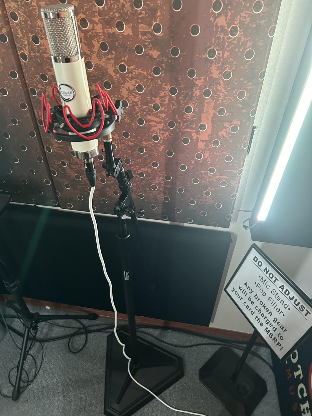OnStage On Stage SMS7630B Hex Base Studio Stnd W/Tele Boom customer photo 2