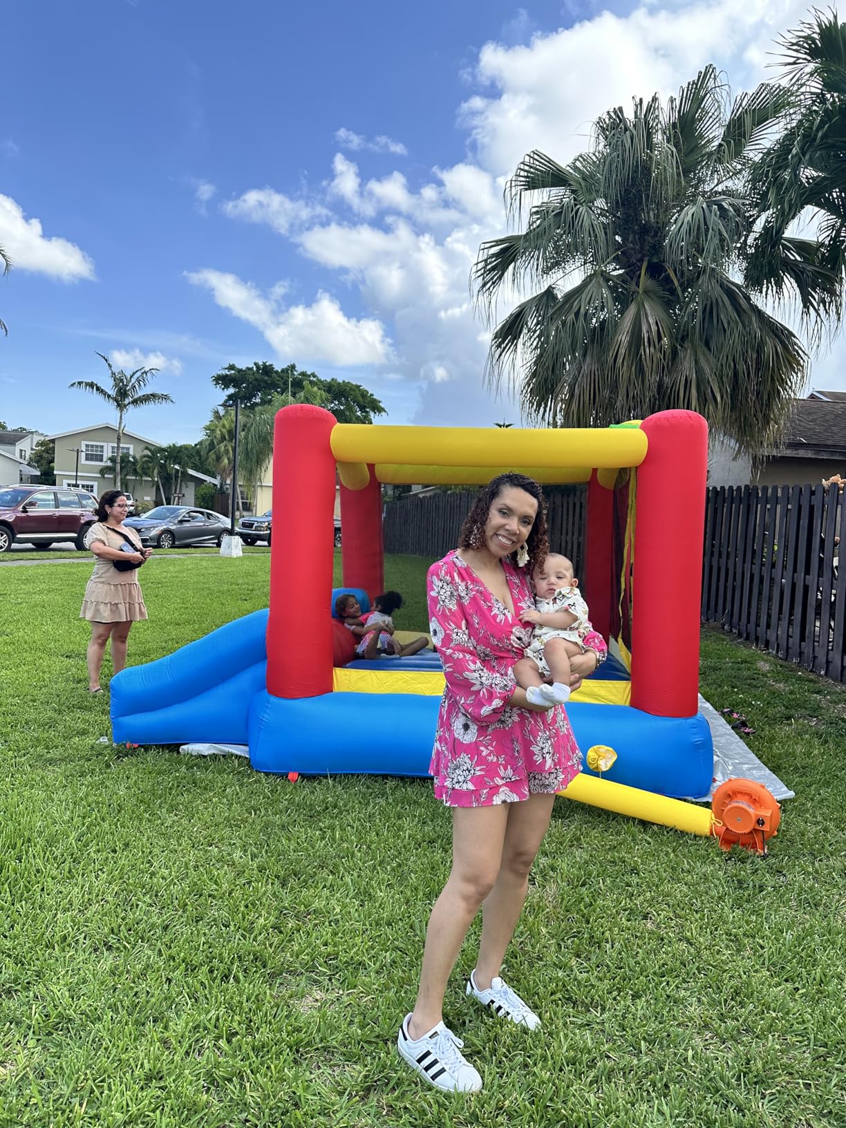 Little Tikes Jump 'n Slide Inflatable Bouncer Includes Heavy Duty Blower With GFCI, Stakes, Repair Patches, And Storage Bag, for Kids Ages 3-8 Years customer photo 1