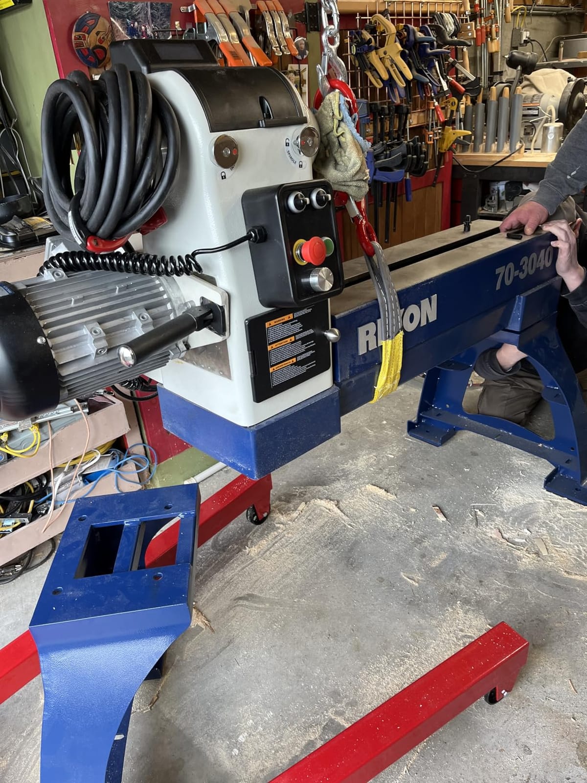 BIG RED T32100 Torin Engine Hoist Shop Crane Accessory: Steel 3 Position Engine Leveler with Adjustable Handle, 3/4 Ton (1,500 lb) Capacity, Red customer photo 1